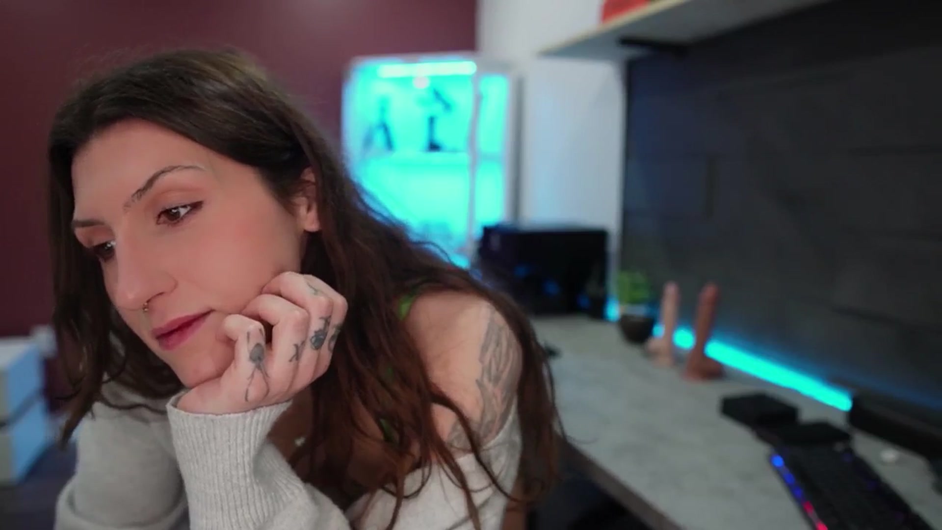 Gallery image thumbnail from just_erika's myfreecams stream on, 12/09/2025, 16:39 image 18 of 20
