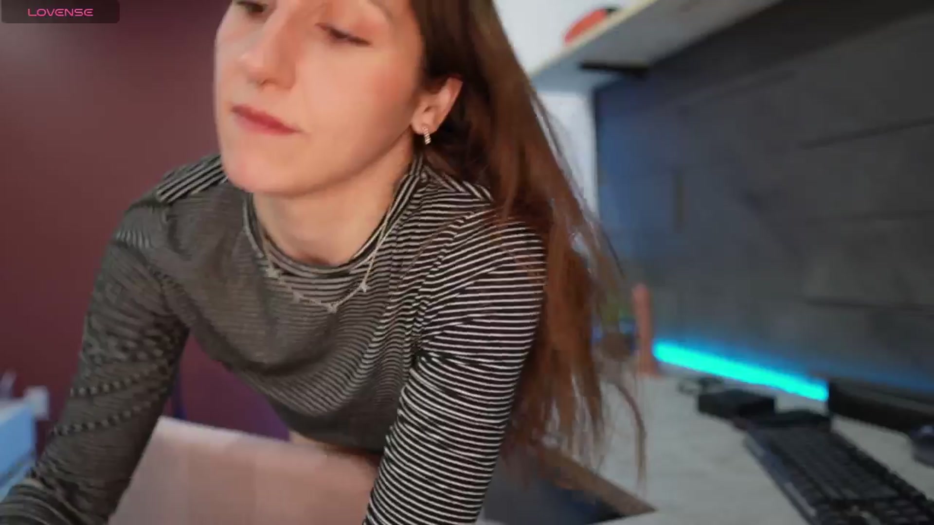 Gallery image thumbnail from just_erika's myfreecams stream on, 12/10/2025, 18:40 image 19 of 20