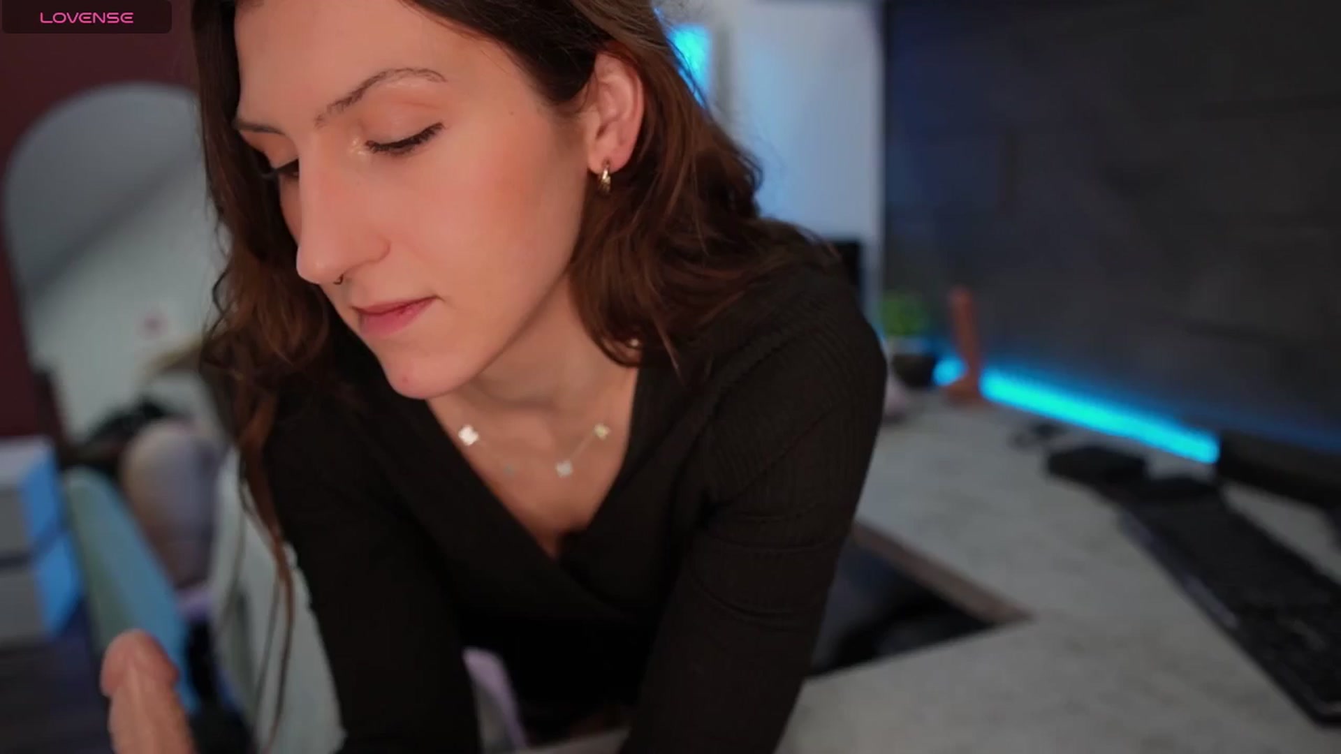 Gallery image thumbnail from just_erika's myfreecams stream on, 12/11/2025, 17:05 image 3 of 20