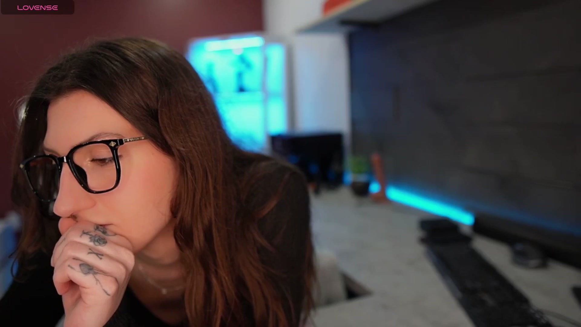 Gallery image thumbnail from just_erika's myfreecams stream on, 12/11/2025, 17:05 image 19 of 20