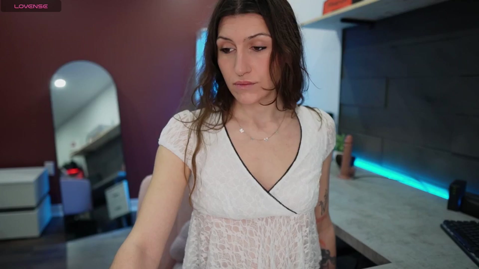 Gallery image thumbnail from just_erika's myfreecams stream on, 12/17/2025, 19:10 image 4 of 20