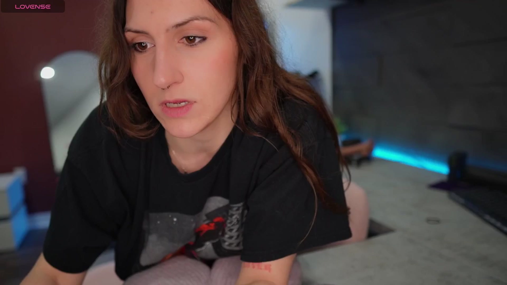 Gallery image thumbnail from just_erika's myfreecams stream on, 12/21/2025, 20:17 image 14 of 20