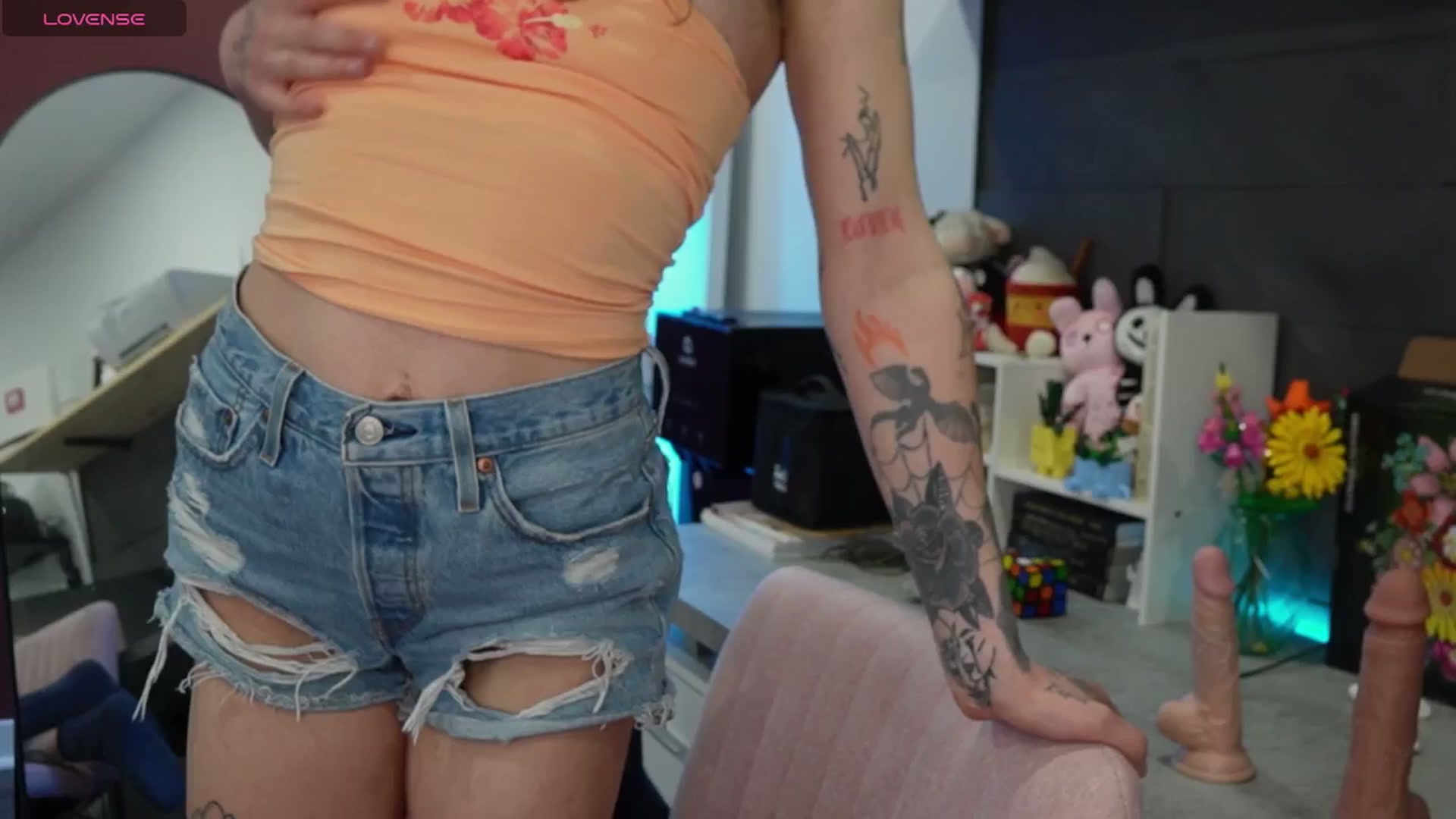 Gallery image thumbnail from just_erika's myfreecams stream on, 04/08/2026, 18:53 image 4 of 20