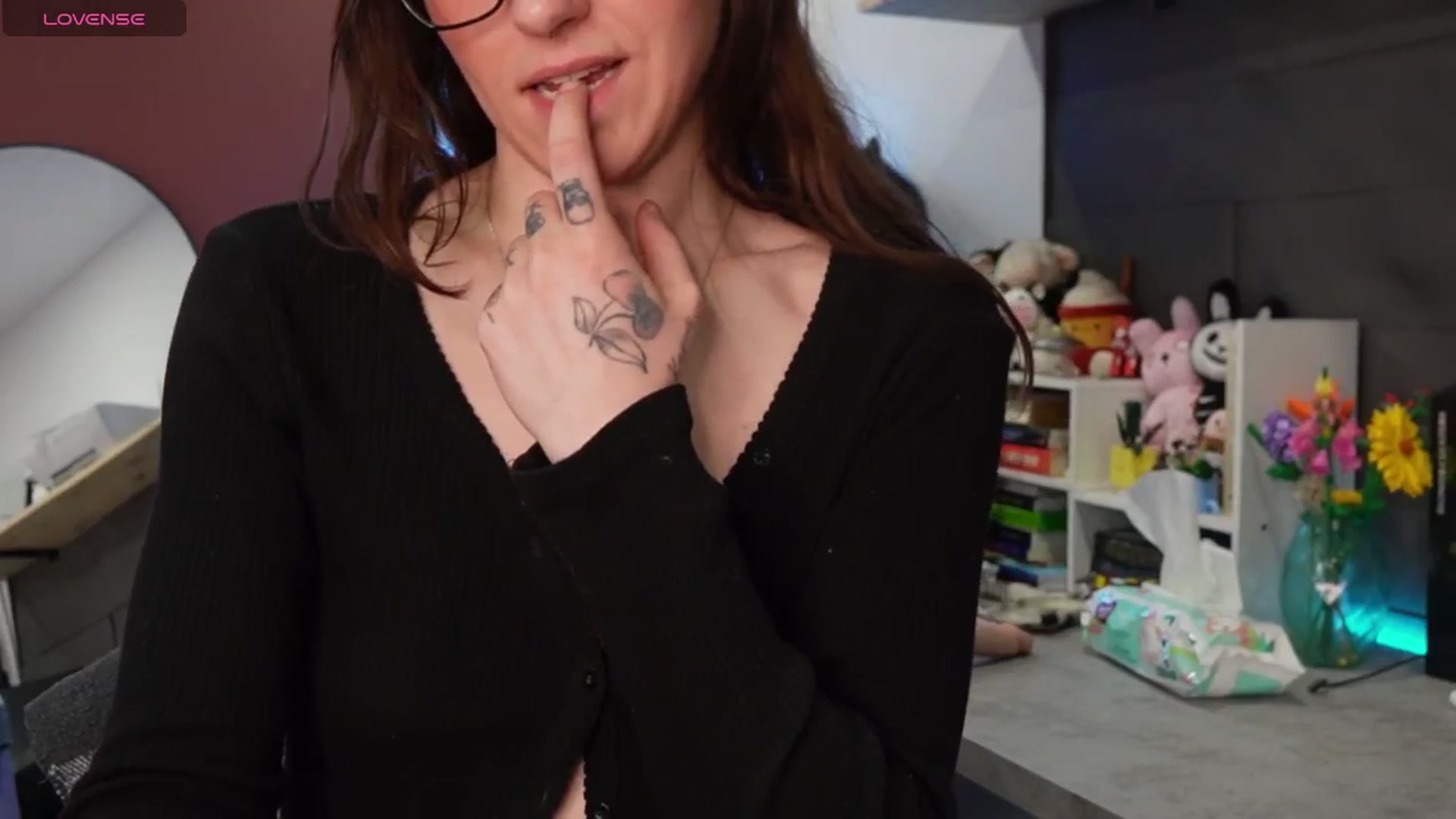 Gallery image thumbnail from just_erika's myfreecams stream on, 04/09/2026, 19:23 image 10 of 20