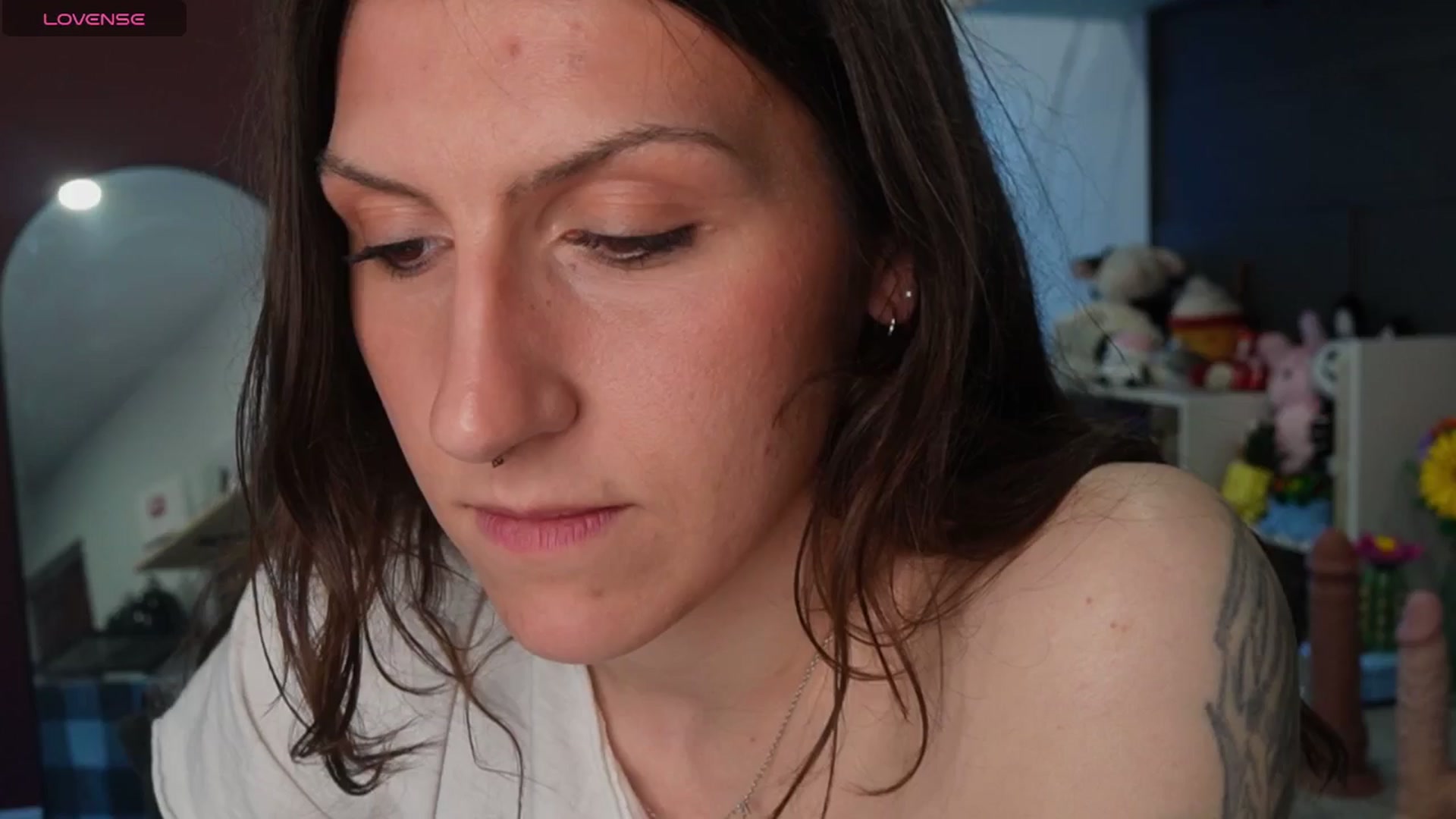 Gallery image thumbnail from just_erika's myfreecams stream on, 04/27/2026, 17:21 image 17 of 20