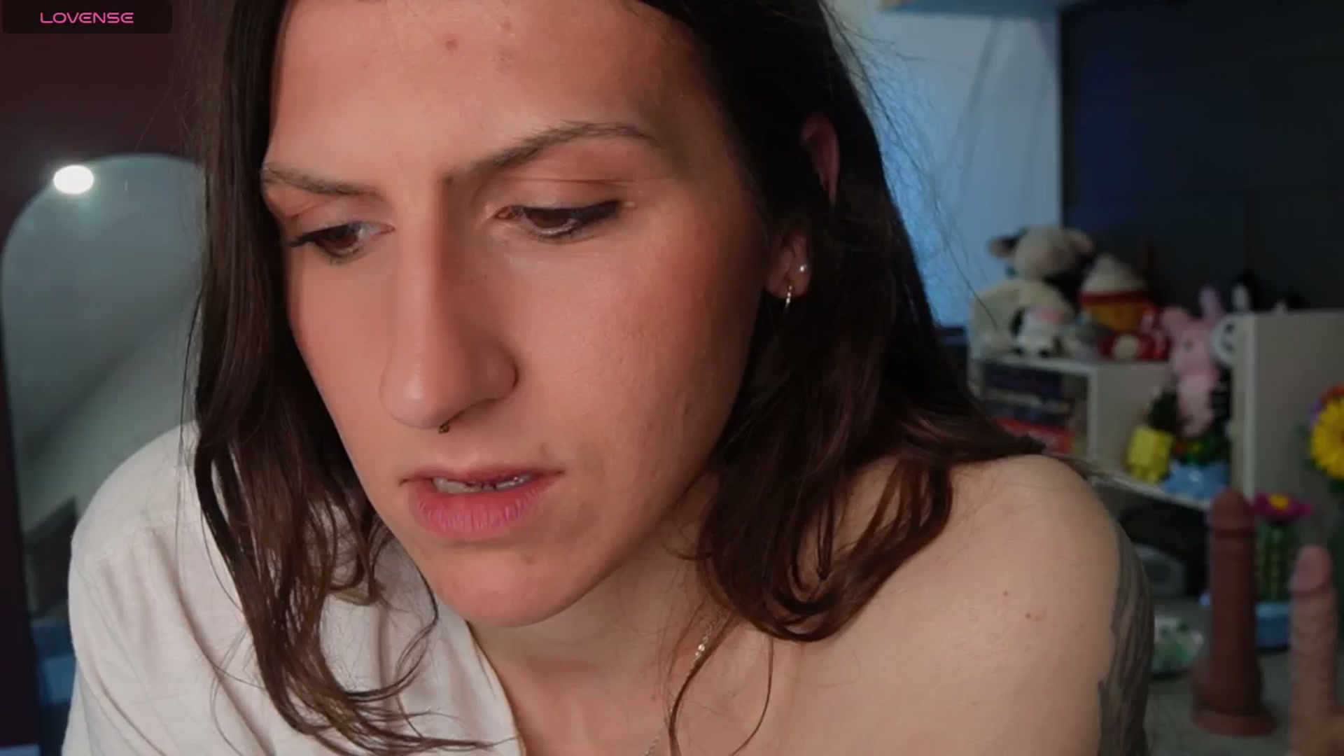 Gallery image thumbnail from just_erika's myfreecams stream on, 04/27/2026, 17:21 image 18 of 20