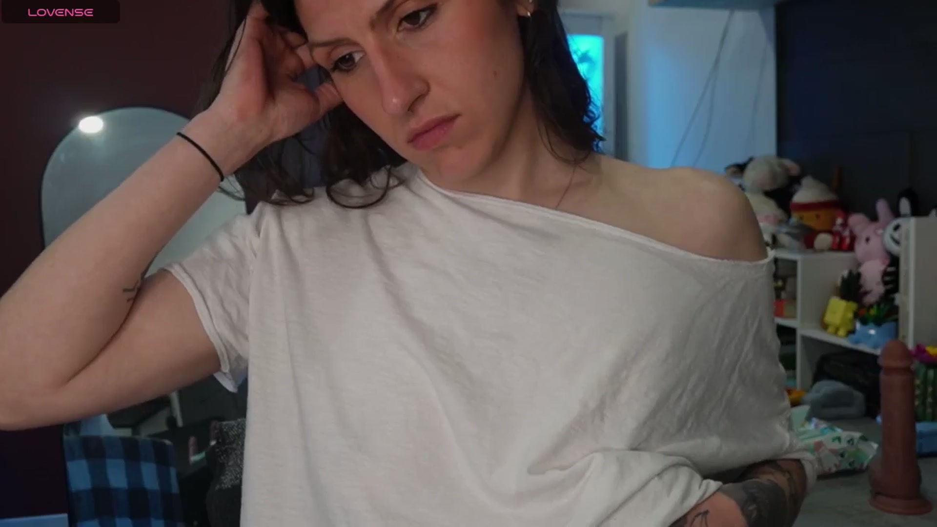 Gallery image thumbnail from just_erika's myfreecams stream on, 04/27/2026, 18:19 image 20 of 20