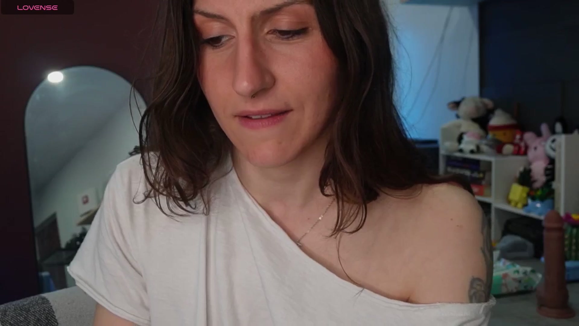 Gallery image thumbnail from just_erika's myfreecams stream on, 04/27/2026, 18:19 image 14 of 20