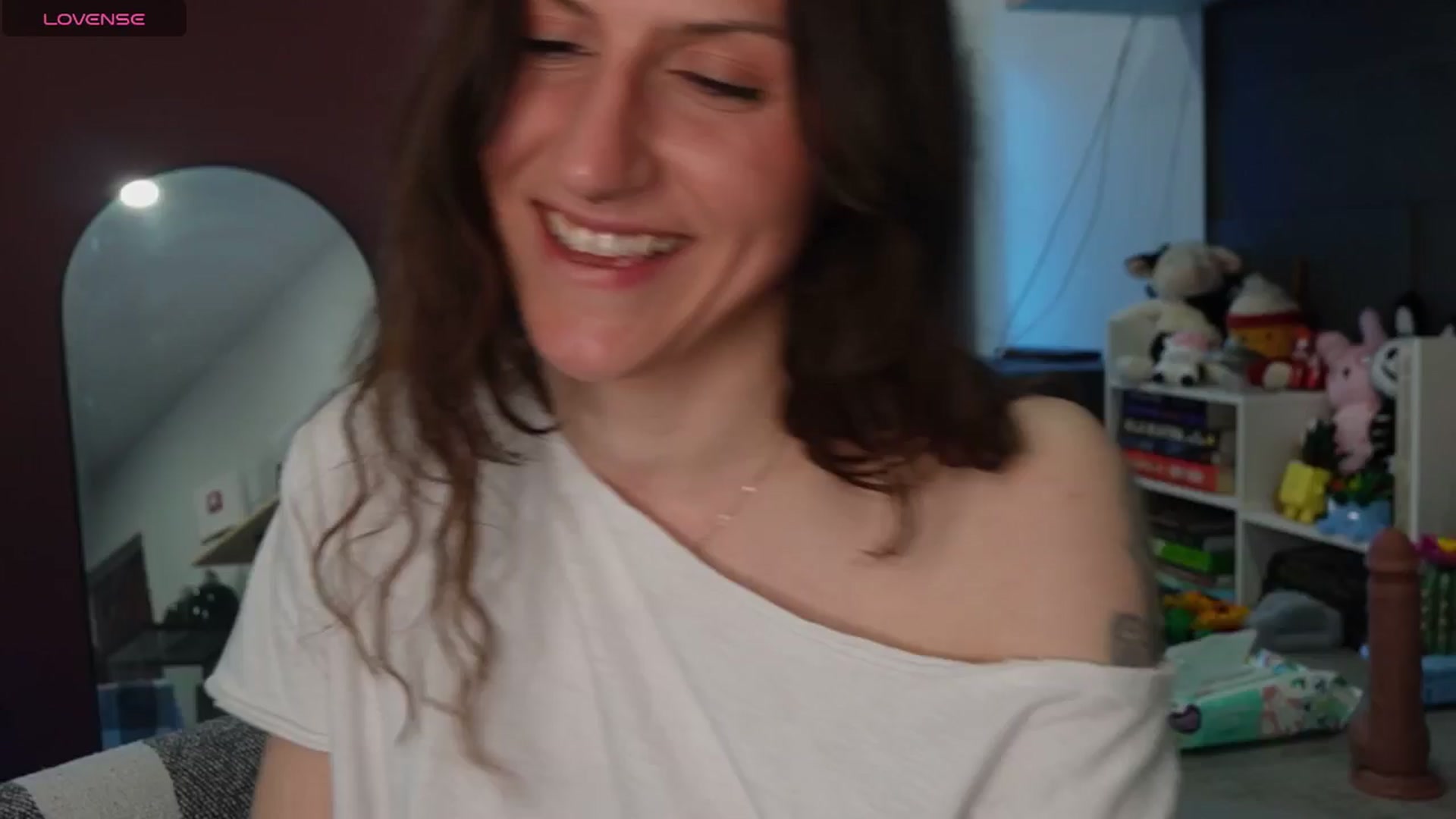 Gallery image thumbnail from just_erika's myfreecams stream on, 04/27/2026, 18:19 image 1 of 20