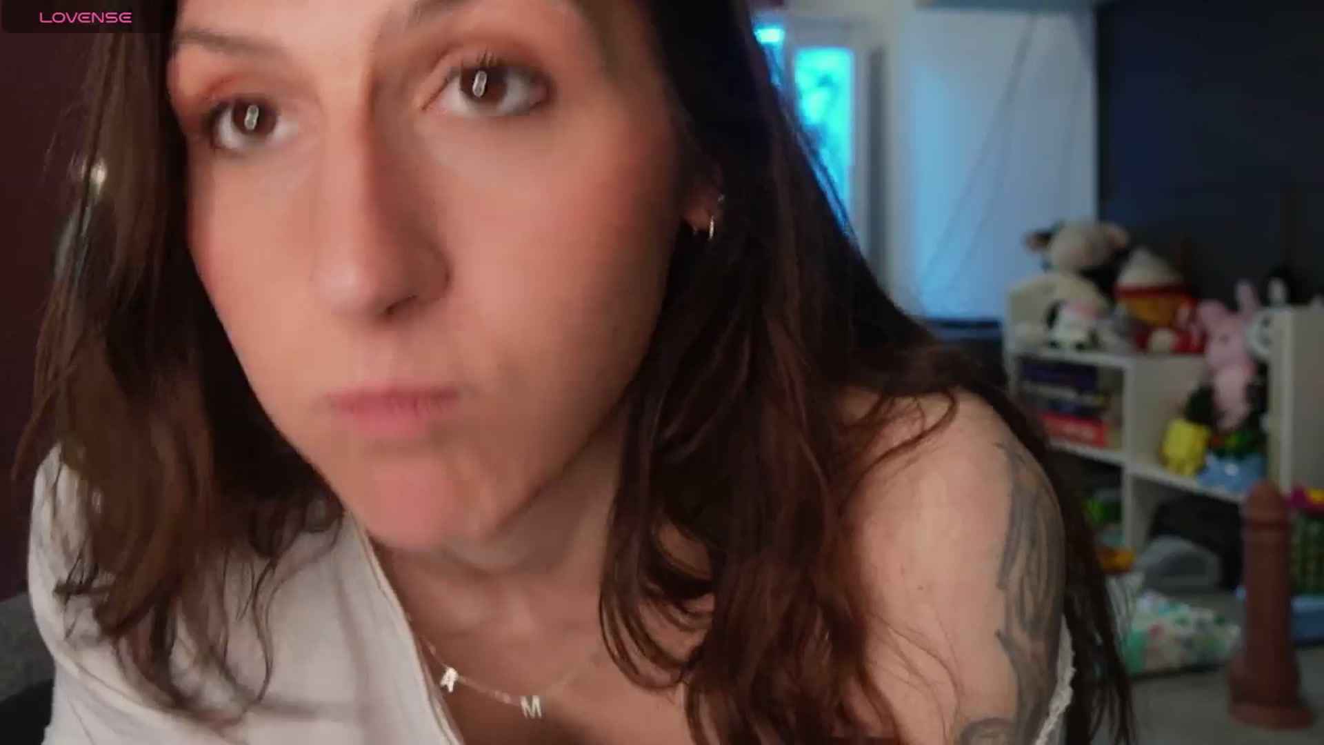 Gallery image thumbnail from just_erika's myfreecams stream on, 04/27/2026, 18:19 image 9 of 20