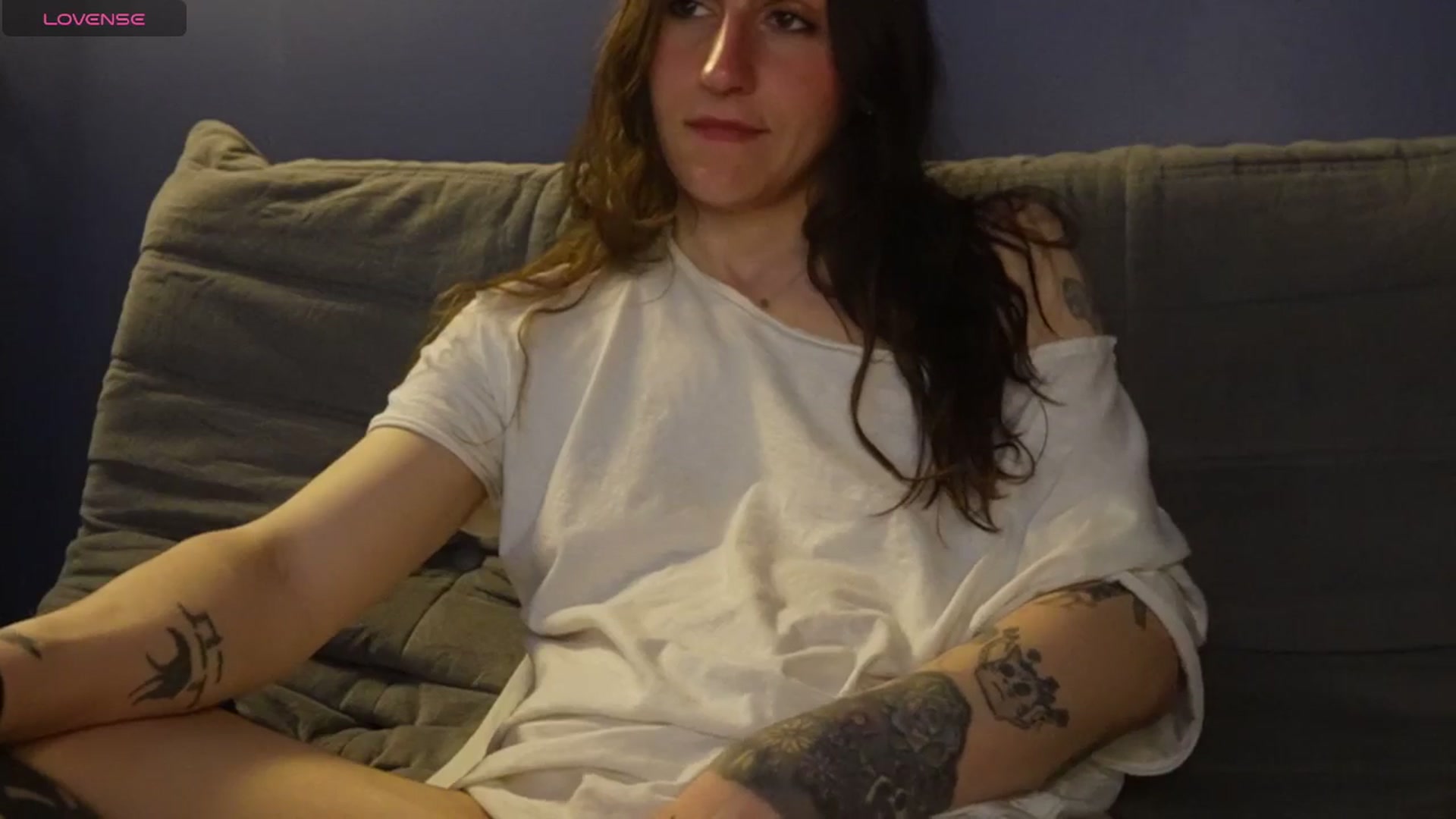 Gallery image thumbnail from just_erika's myfreecams stream on, 04/28/2026, 03:59 image 16 of 20