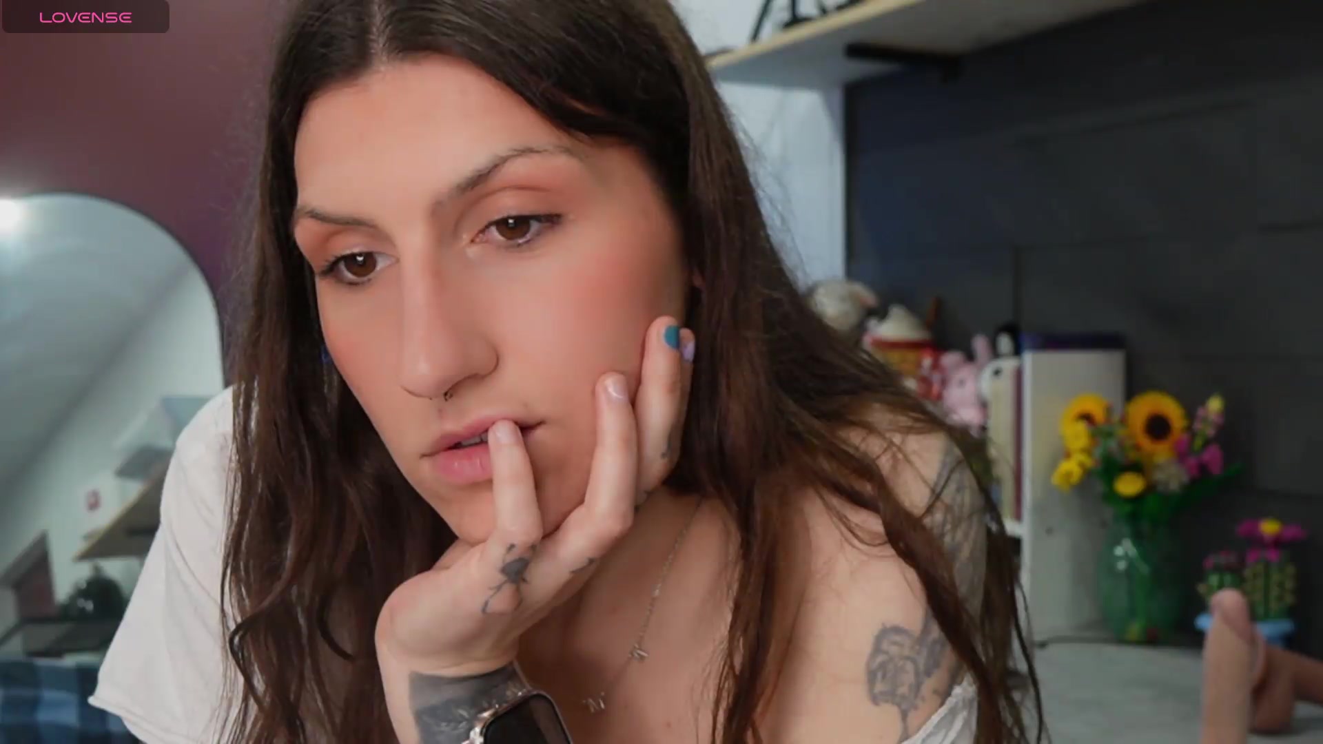 Gallery image thumbnail from just_erika's myfreecams stream on, 05/12/2026, 20:06 image 19 of 20