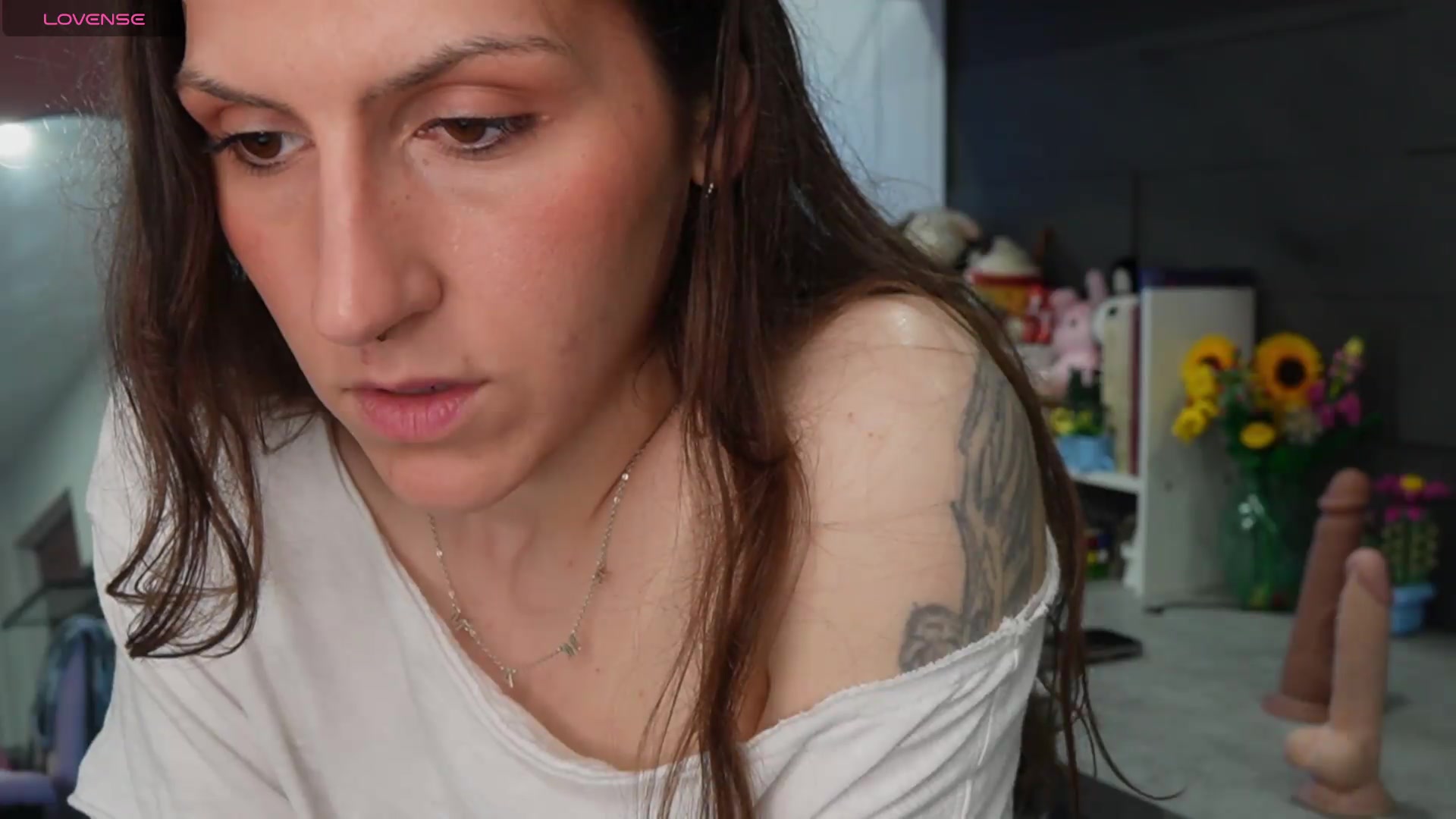 Gallery image thumbnail from just_erika's myfreecams stream on, 05/12/2026, 20:06 image 15 of 20