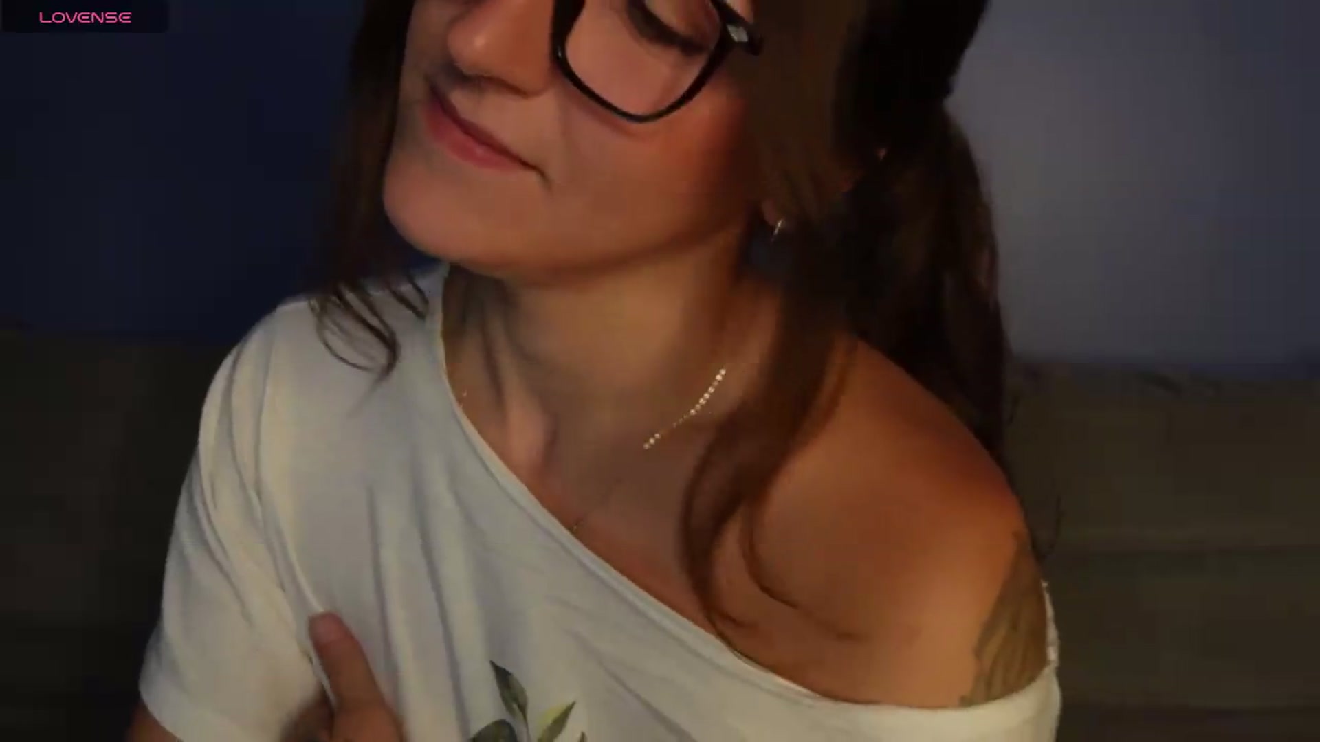 Gallery image thumbnail from just_erika's myfreecams stream on, 07/14/2026, 03:45 image 18 of 20