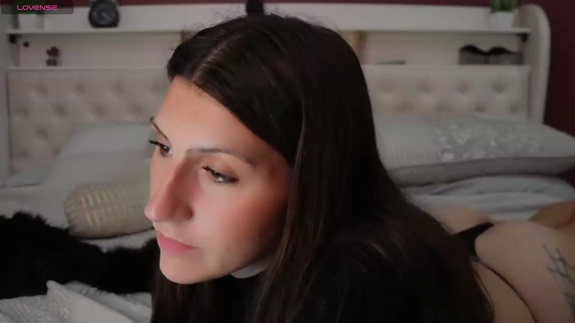 Gallery image thumbnail from just_erika's myfreecams stream on, 08/10/2026, 04:02 image 15 of 20