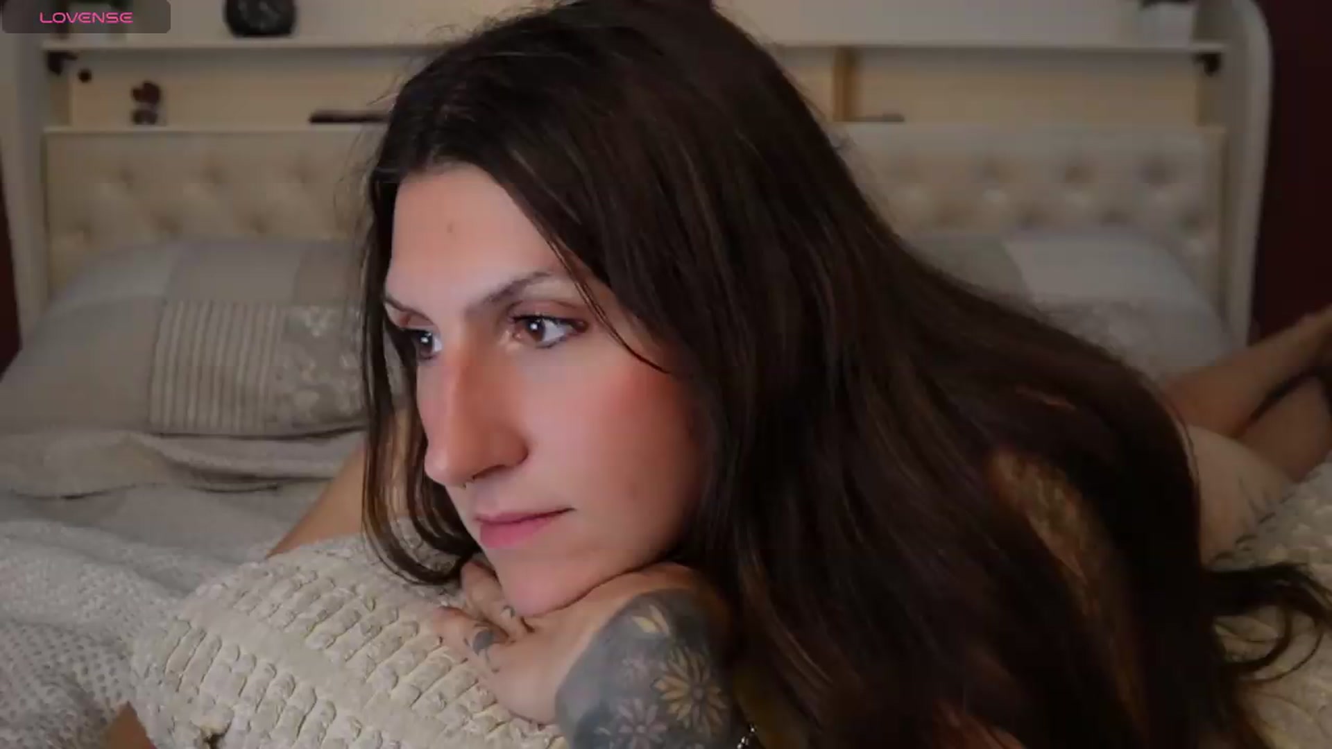 Gallery image thumbnail from just_erika's myfreecams stream on, 08/12/2026, 04:52 image 5 of 20