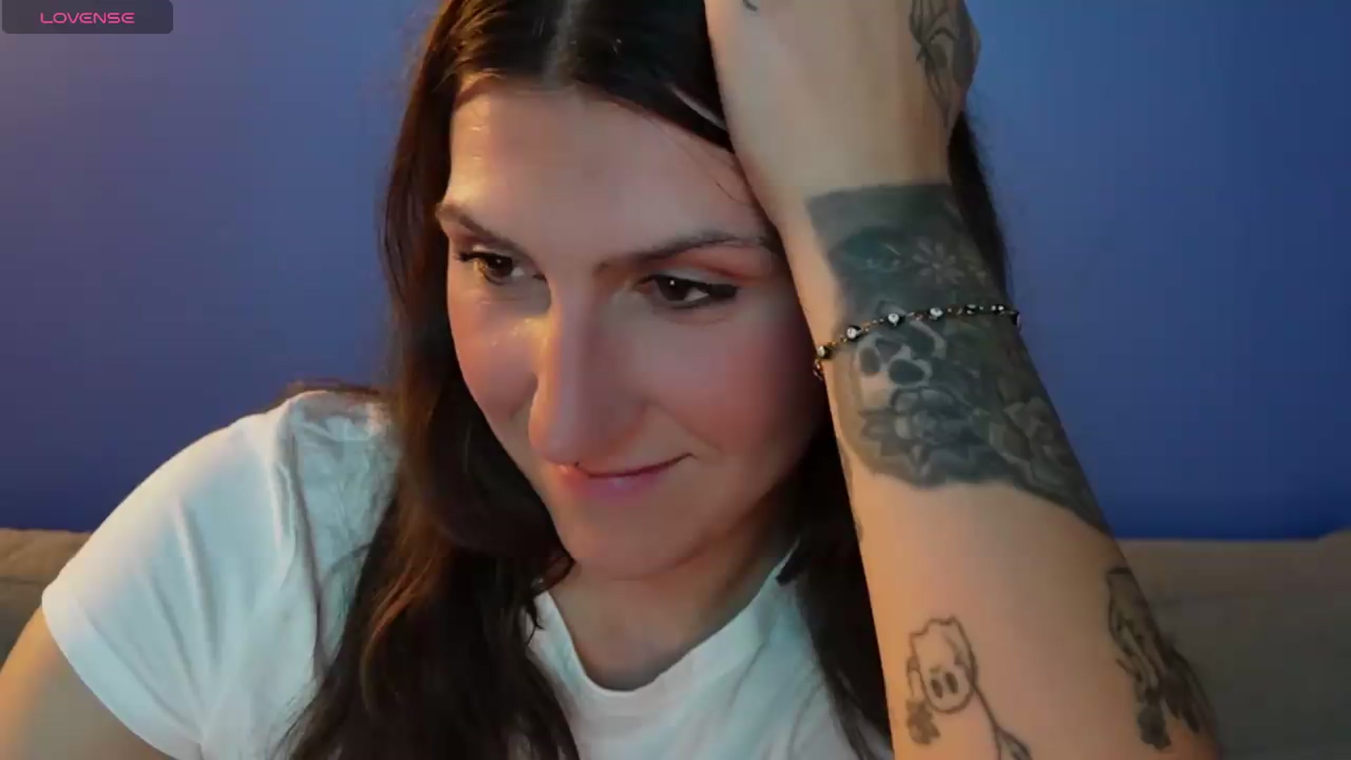 Gallery image thumbnail from just_erika's myfreecams stream on, 08/23/2026, 03:22 image 12 of 20