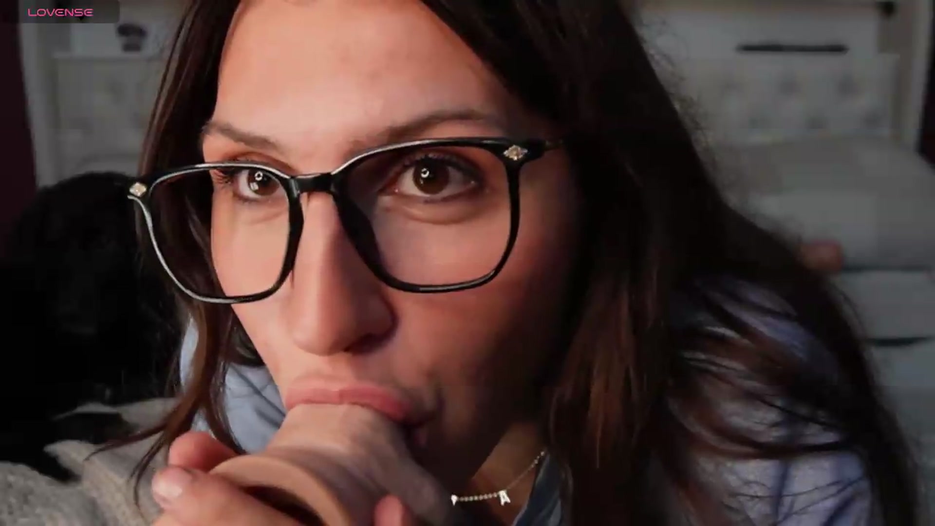 Gallery image thumbnail from just_erika's myfreecams stream on, 08/25/2026, 05:03 image 15 of 20