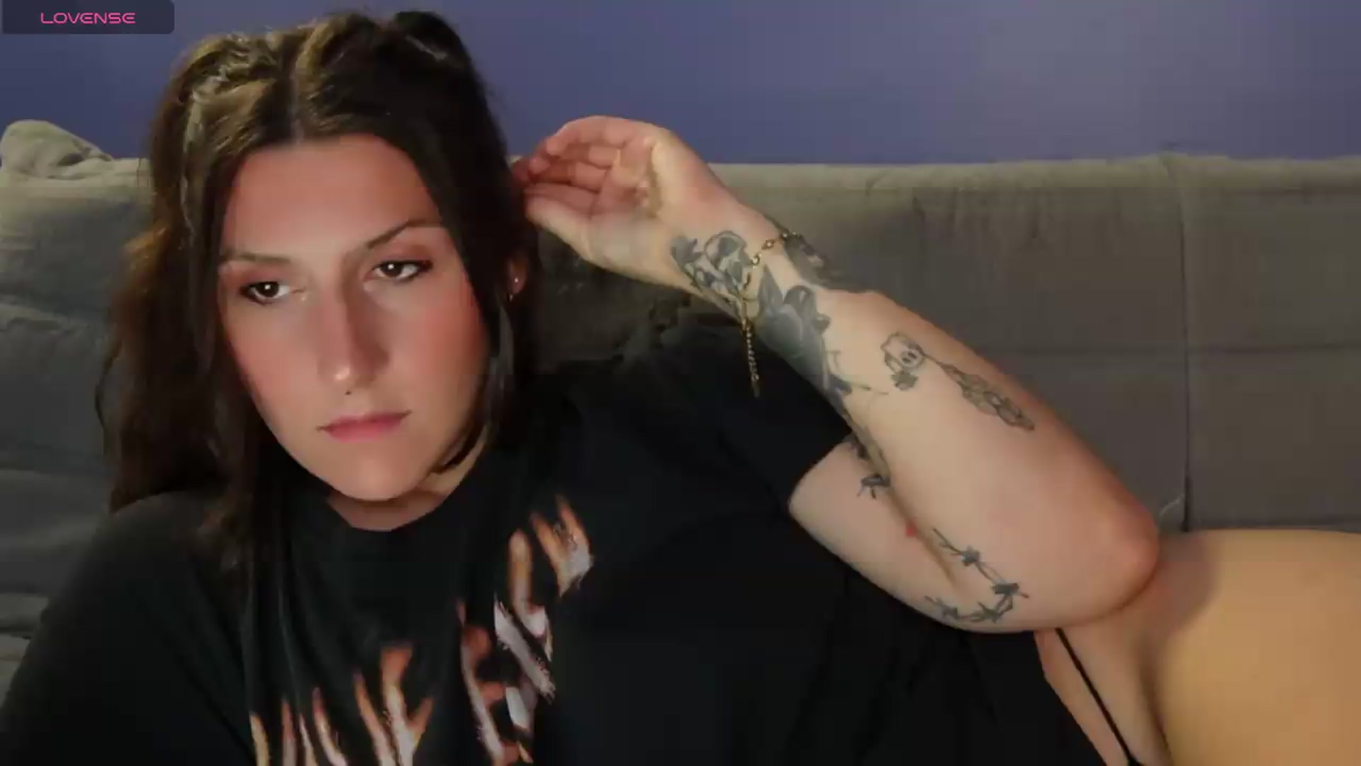 Gallery image thumbnail from just_erika's myfreecams stream on, 08/27/2026, 03:04 image 4 of 20