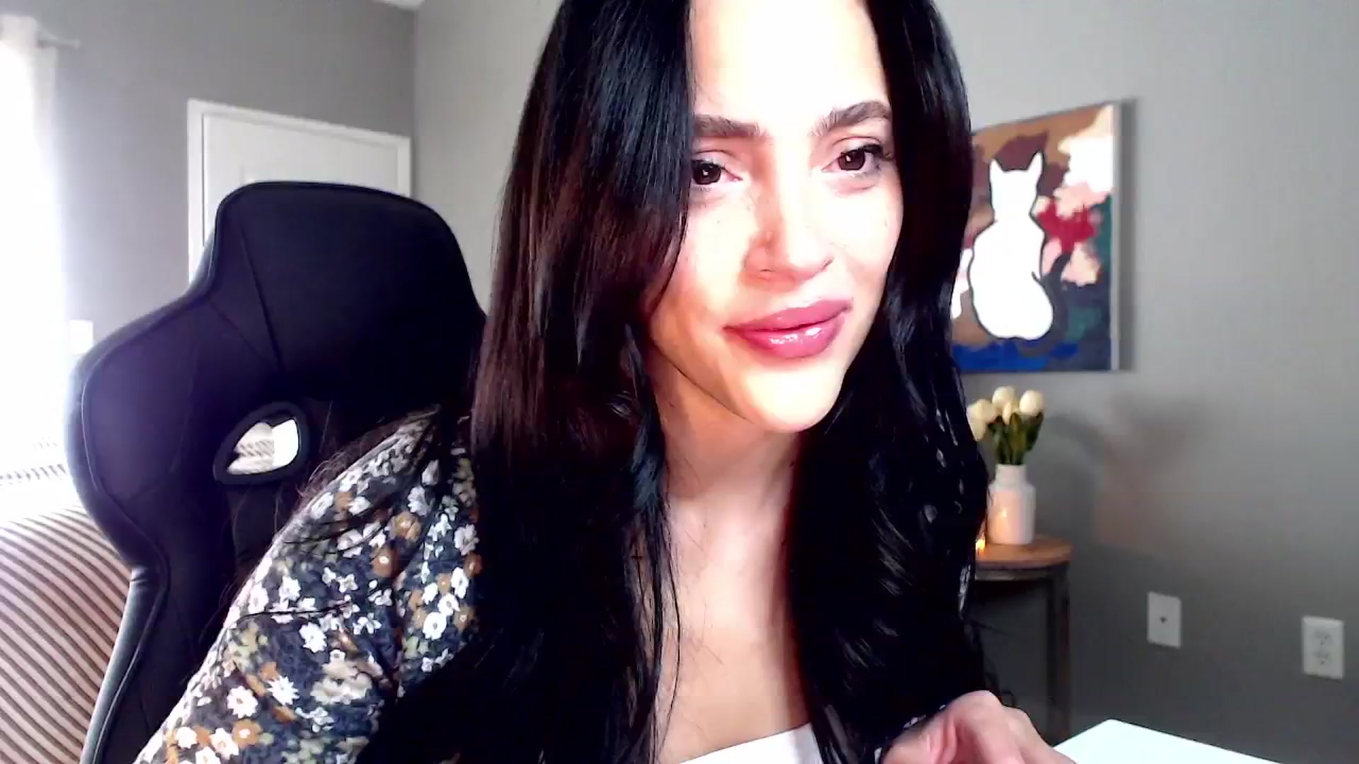 Gallery image thumbnail from justagirl_'s myfreecams stream on, 06/03/2024, 22:14 image 17 of 20