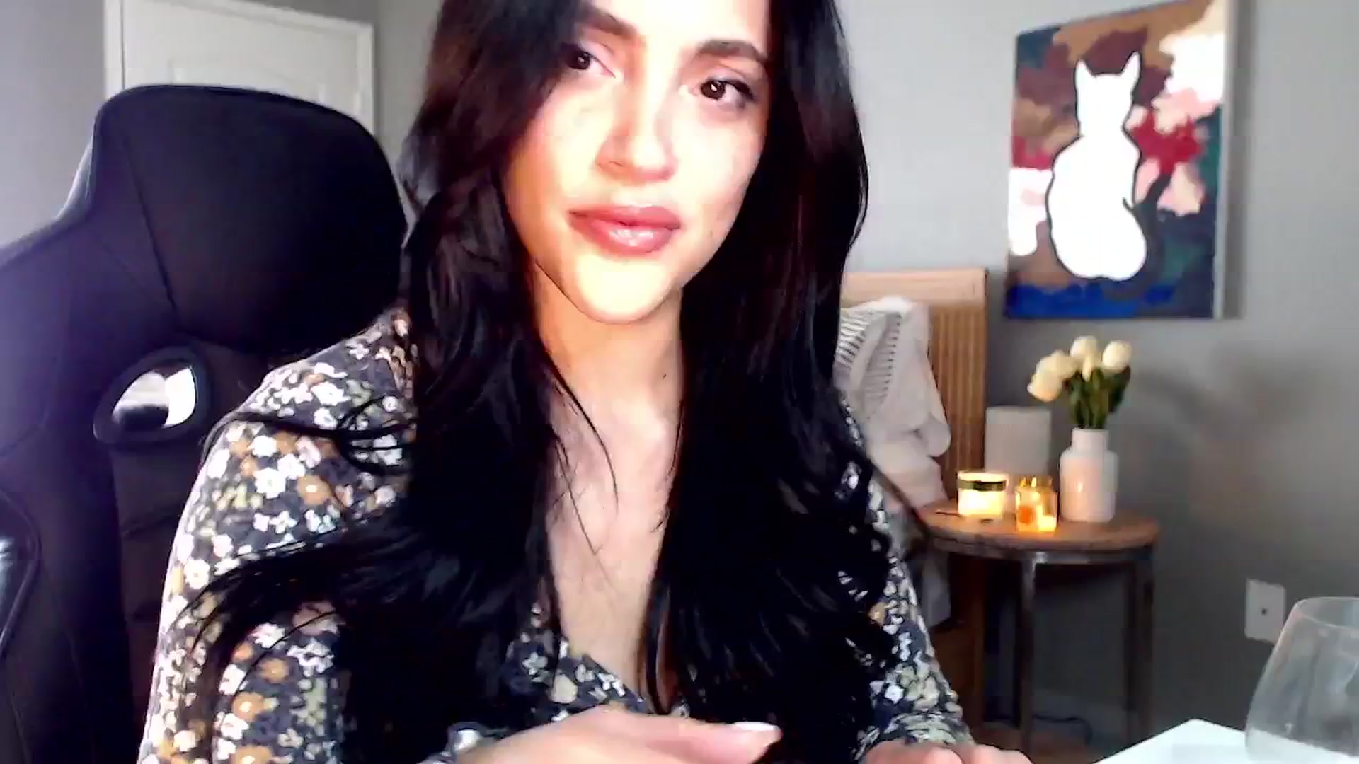 Gallery image thumbnail from justagirl_'s myfreecams stream on, 06/03/2024, 23:20 image 11 of 20