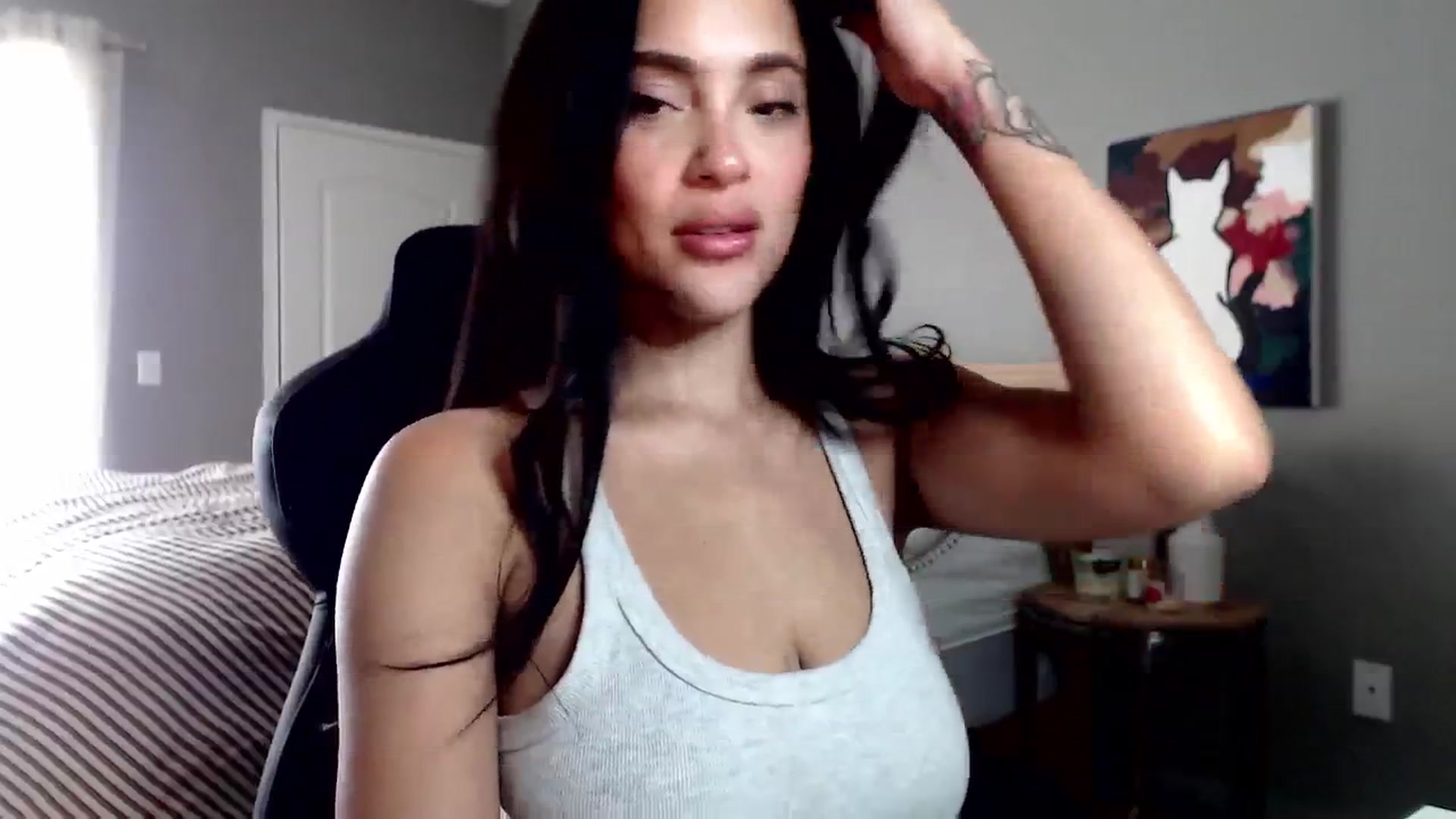 Gallery image thumbnail from justagirl_'s myfreecams stream on, 06/04/2024, 21:54 image 12 of 20