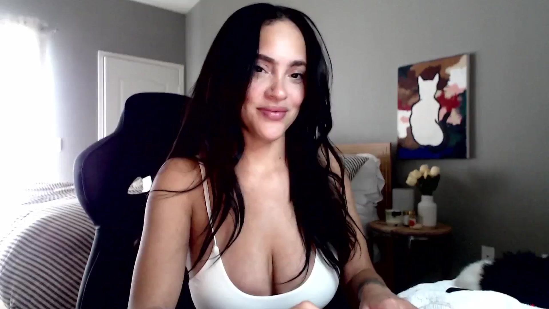 Gallery image thumbnail from justagirl_'s myfreecams stream on, 06/04/2024, 22:32 image 17 of 20