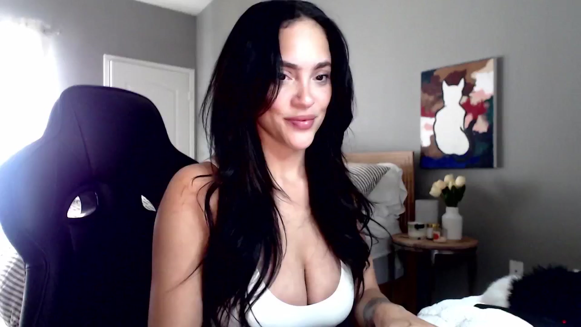 Gallery image thumbnail from justagirl_'s myfreecams stream on, 06/04/2024, 22:32 image 9 of 20