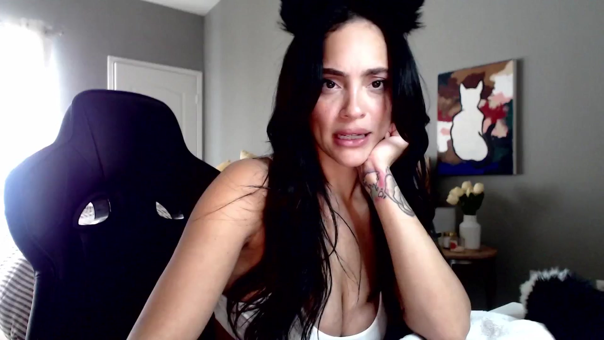 Gallery image thumbnail from justagirl_'s myfreecams stream on, 06/04/2024, 22:32 image 4 of 20