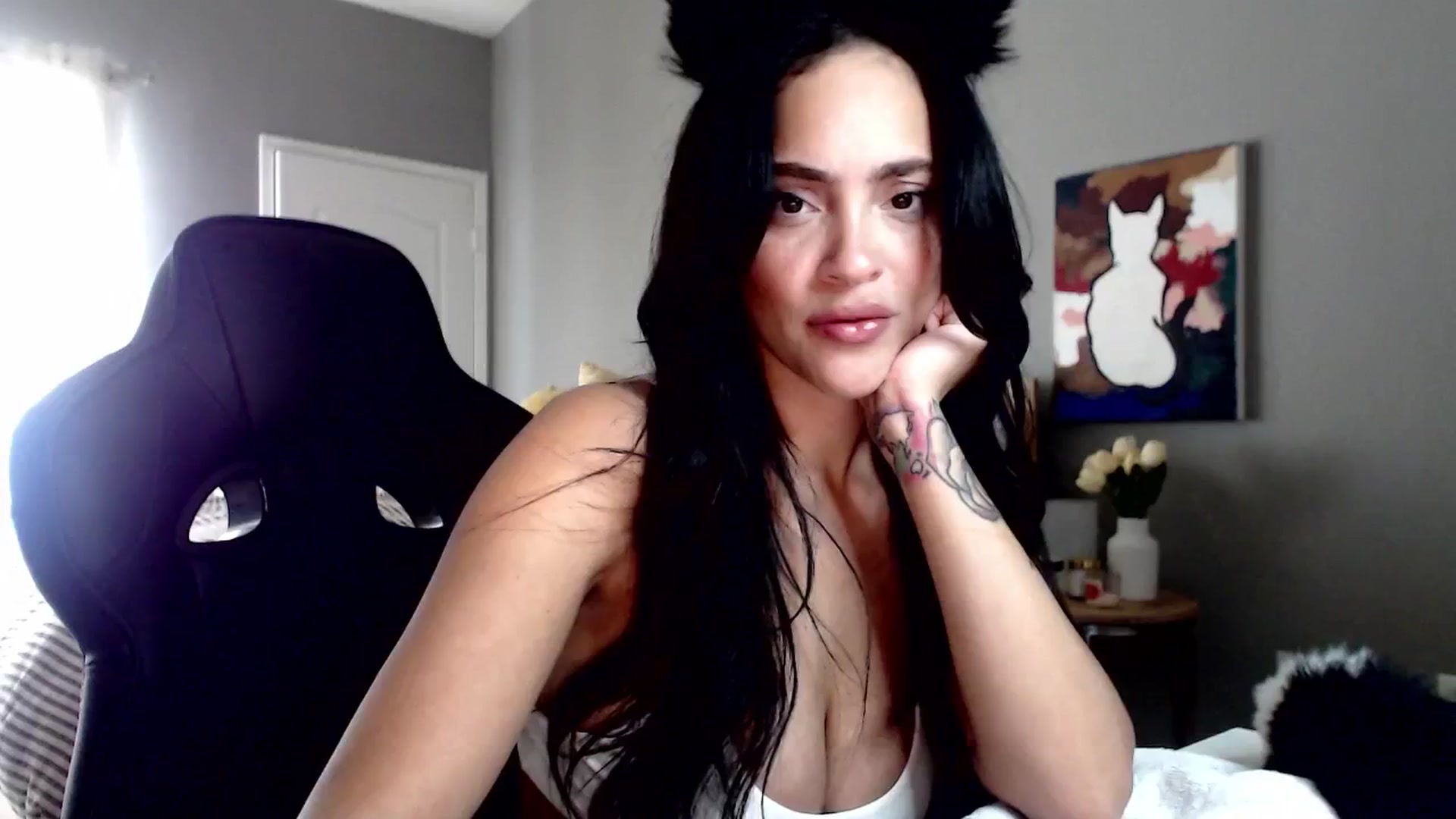 Gallery image thumbnail from justagirl_'s myfreecams stream on, 06/04/2024, 22:32 image 3 of 20