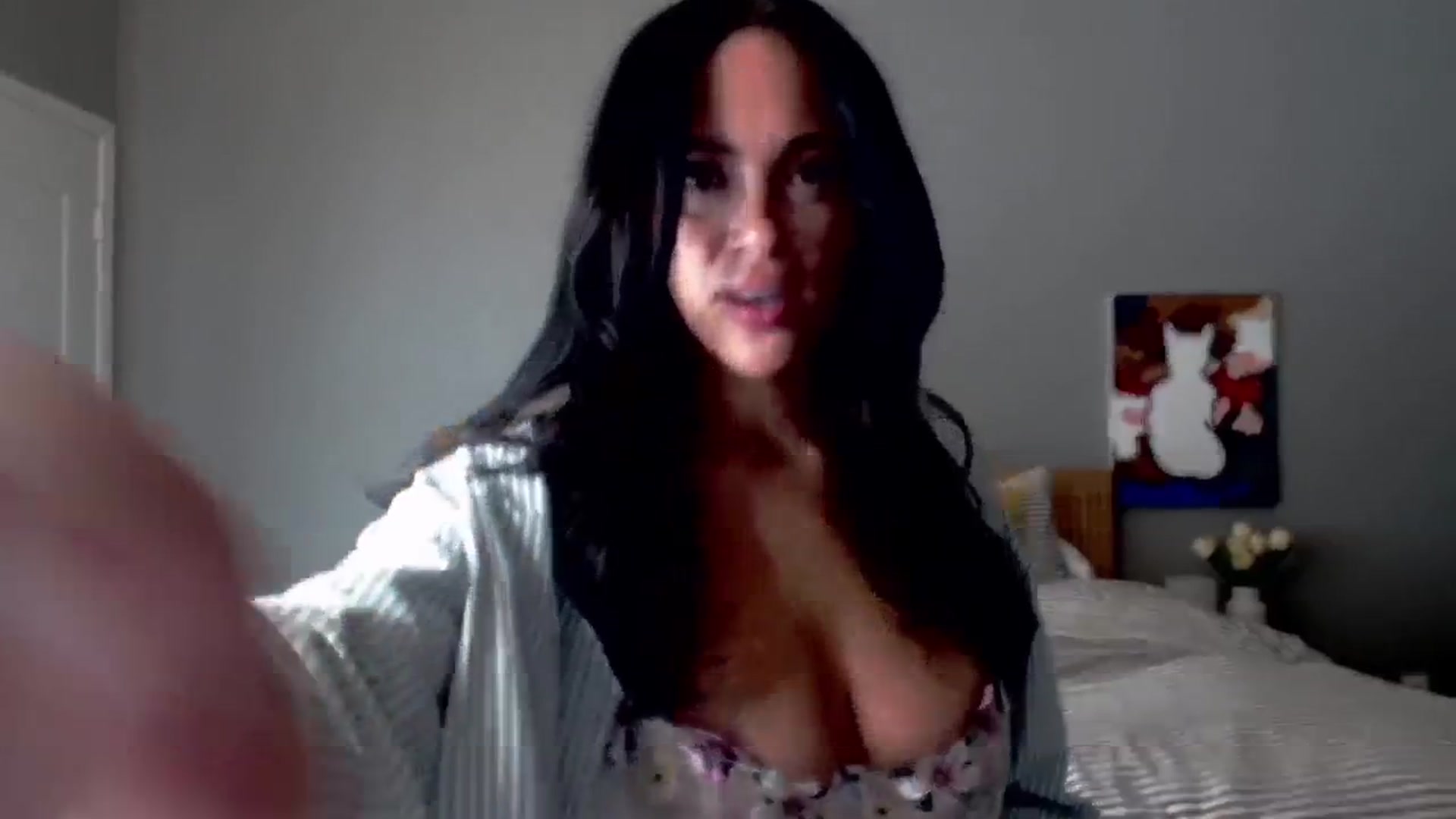Gallery image thumbnail from justagirl_'s myfreecams stream on, 06/17/2024, 23:09 image 20 of 20