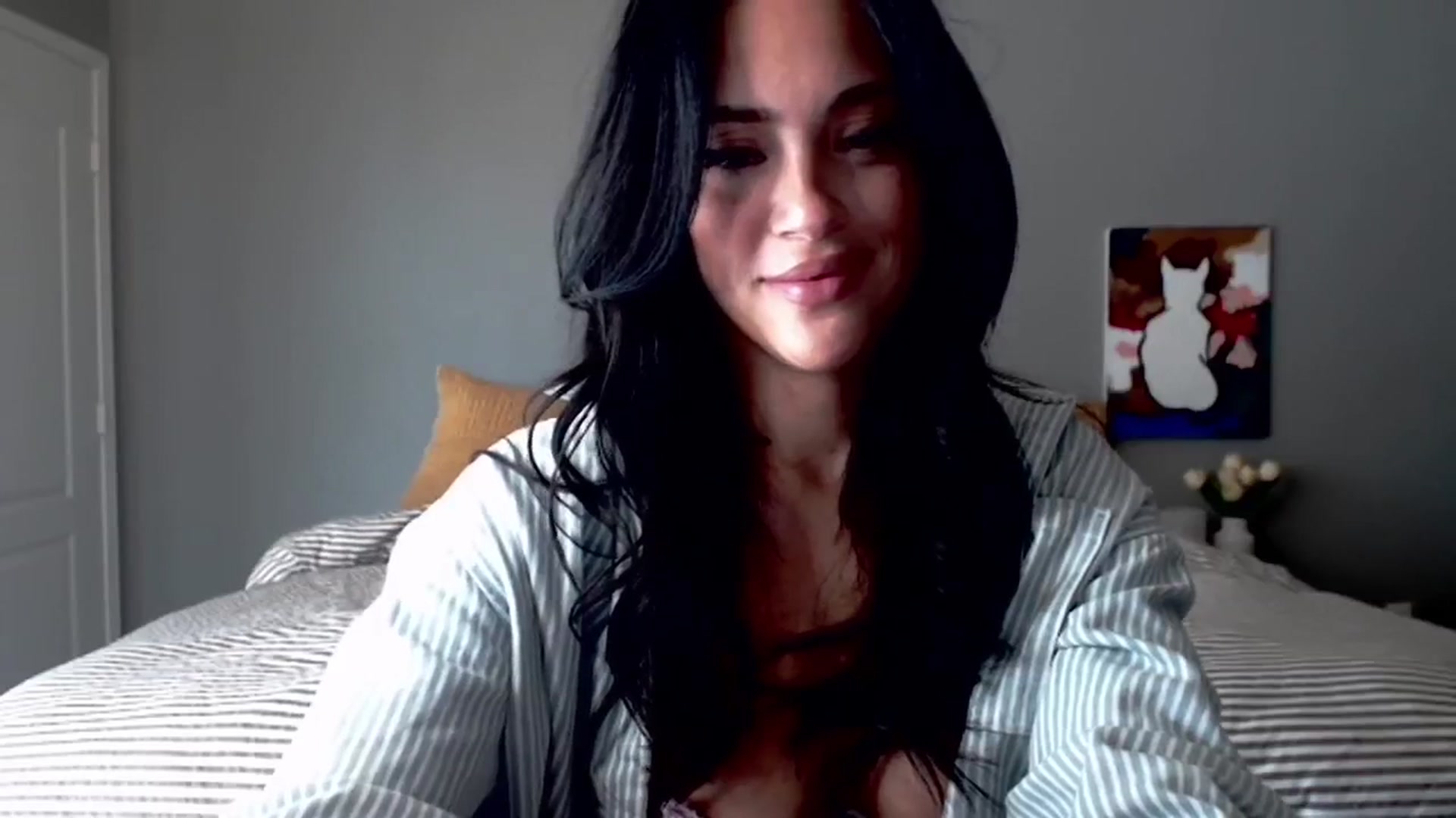 Gallery image thumbnail from justagirl_'s myfreecams stream on, 06/17/2024, 23:09 image 11 of 20