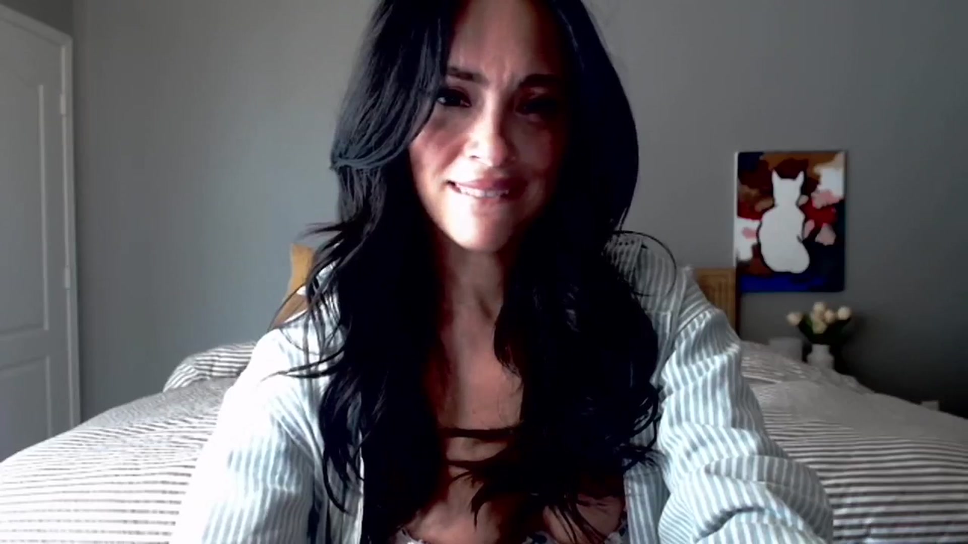 Gallery image thumbnail from justagirl_'s myfreecams stream on, 06/17/2024, 23:09 image 8 of 20