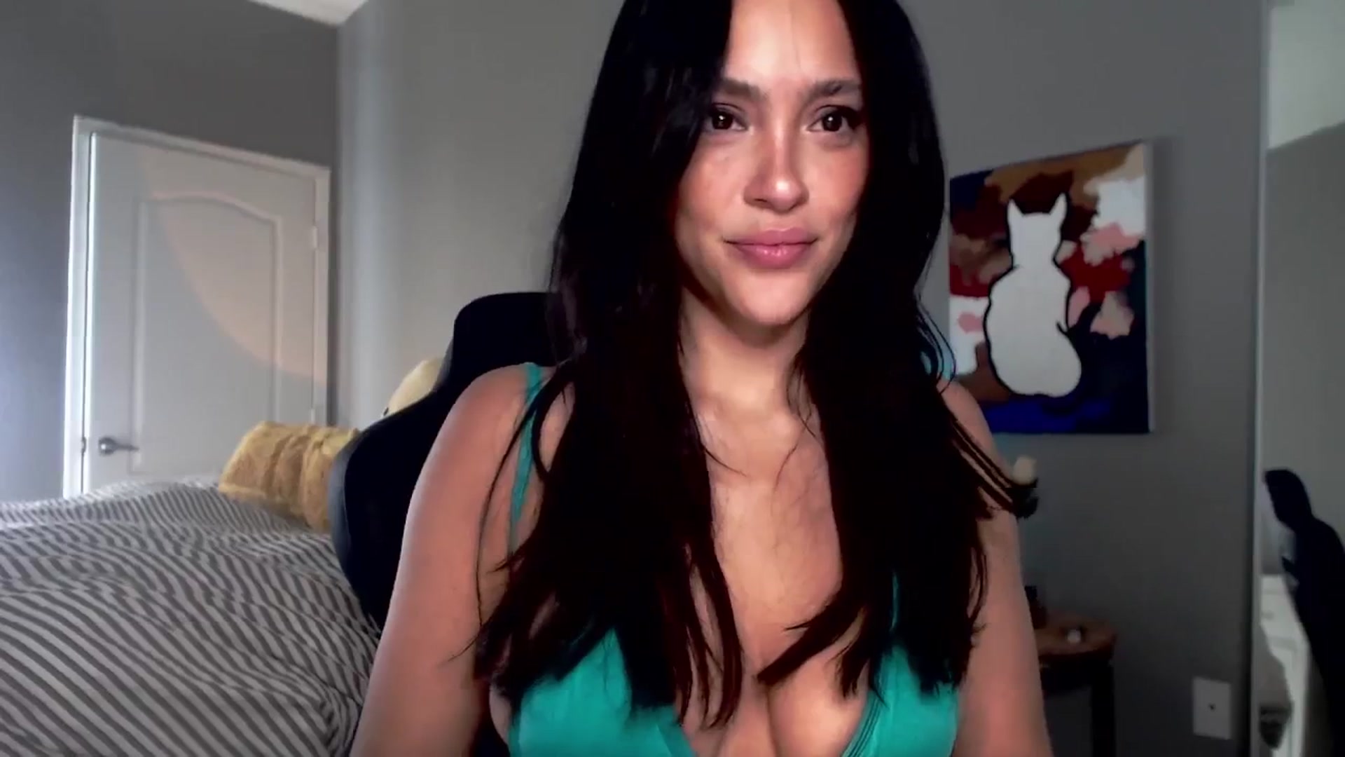 Gallery image thumbnail from justagirl_'s myfreecams stream on, 06/20/2024, 24:49 image 18 of 20