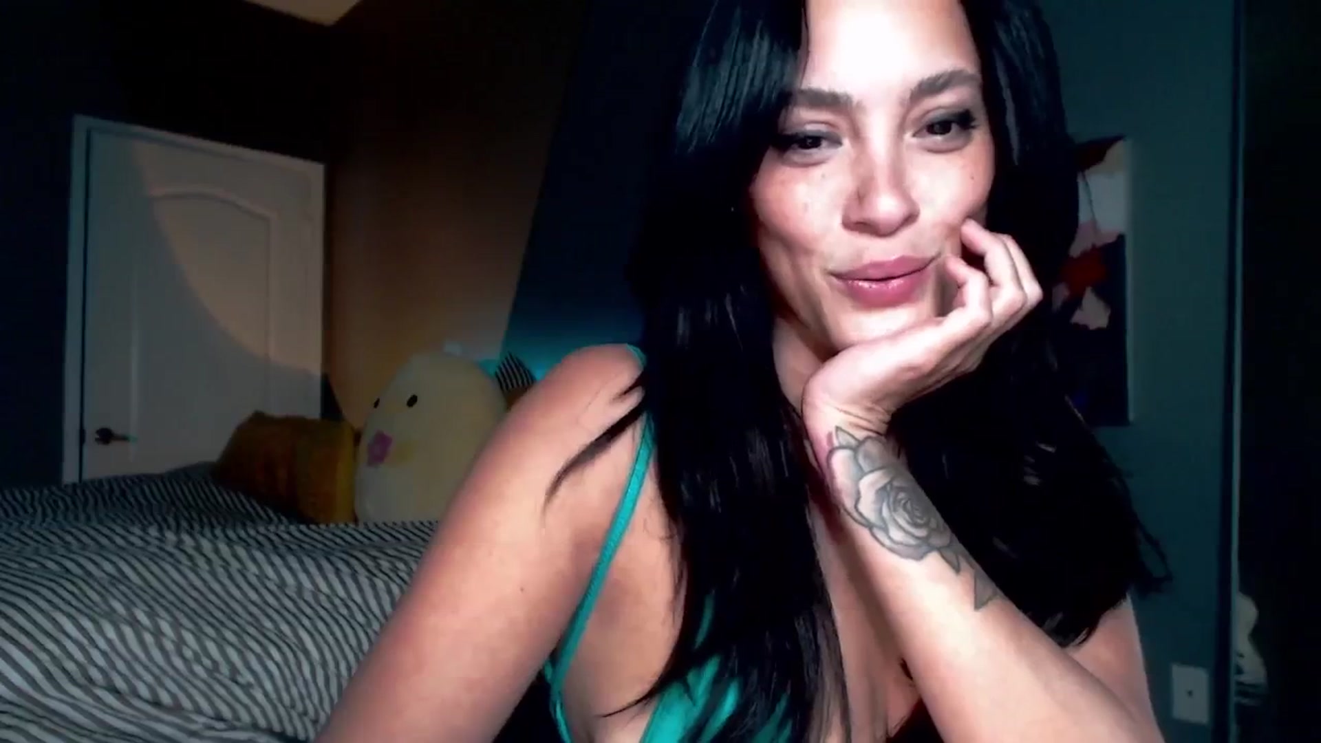 Gallery image thumbnail from justagirl_'s myfreecams stream on, 06/20/2024, 02:43 image 12 of 20