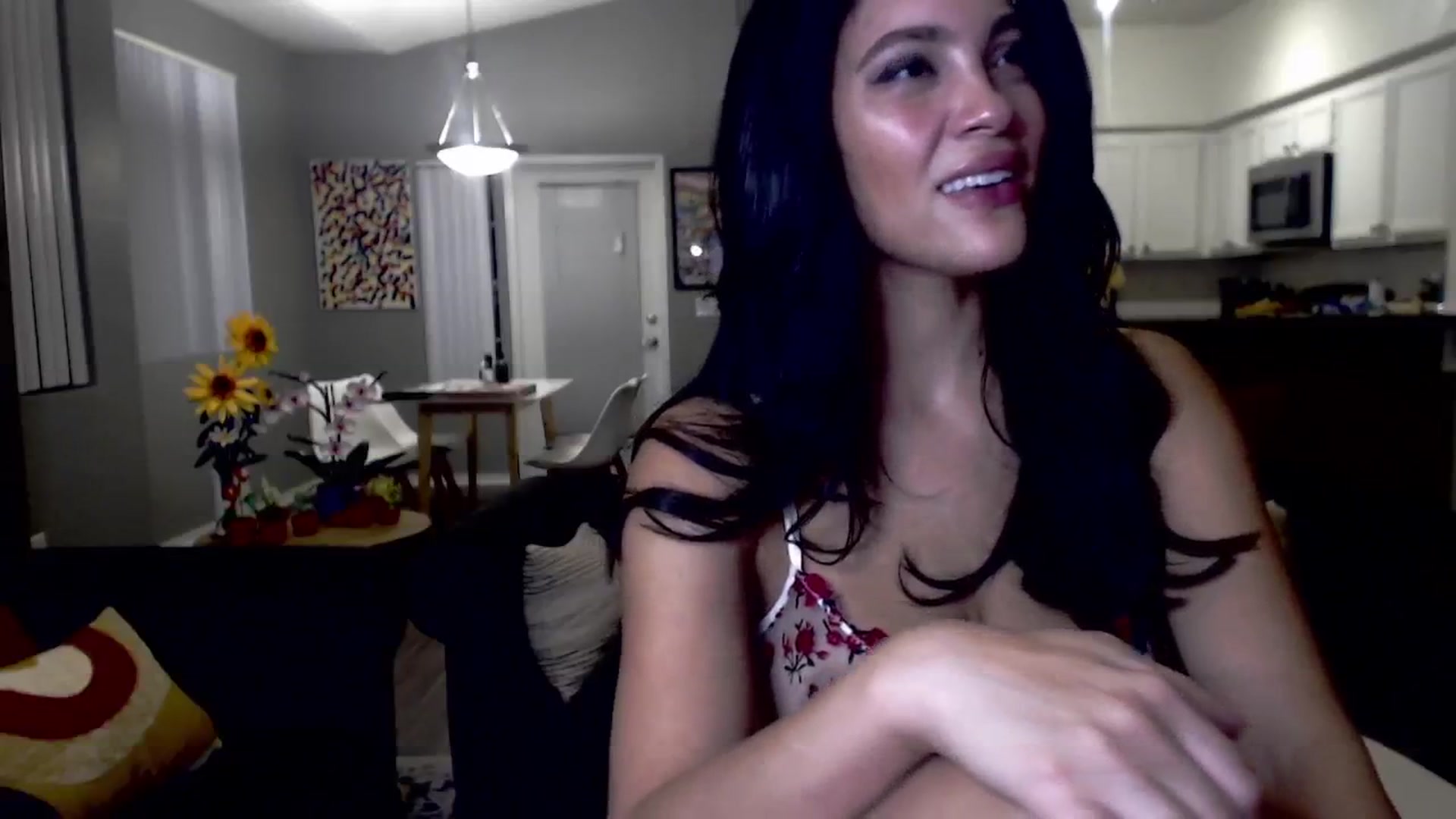 Gallery image thumbnail from justagirl_'s myfreecams stream on, 07/04/2024, 06:40 image 17 of 20