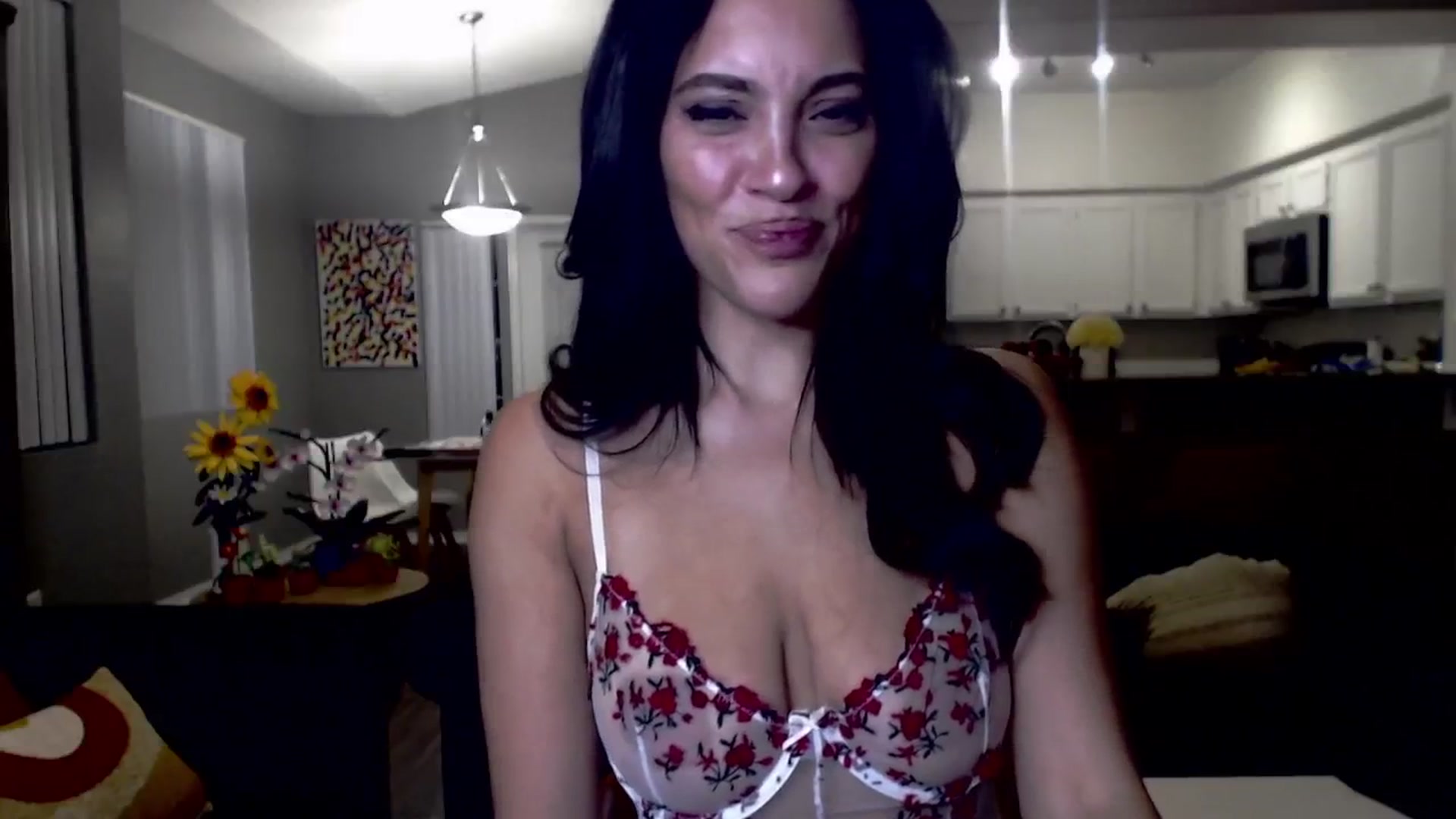 Gallery image thumbnail from justagirl_'s myfreecams stream on, 07/04/2024, 06:40 image 8 of 20