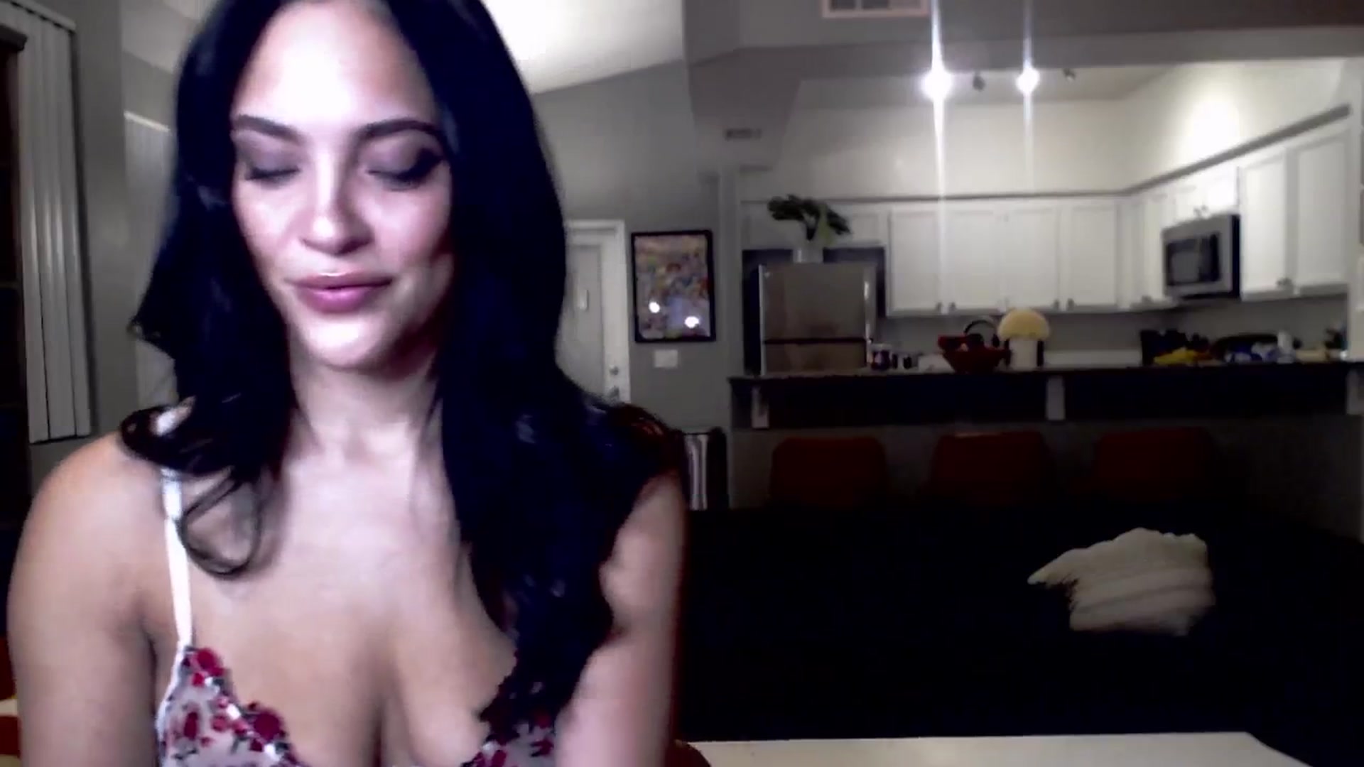 Gallery image thumbnail from justagirl_'s myfreecams stream on, 07/04/2024, 06:40 image 3 of 20