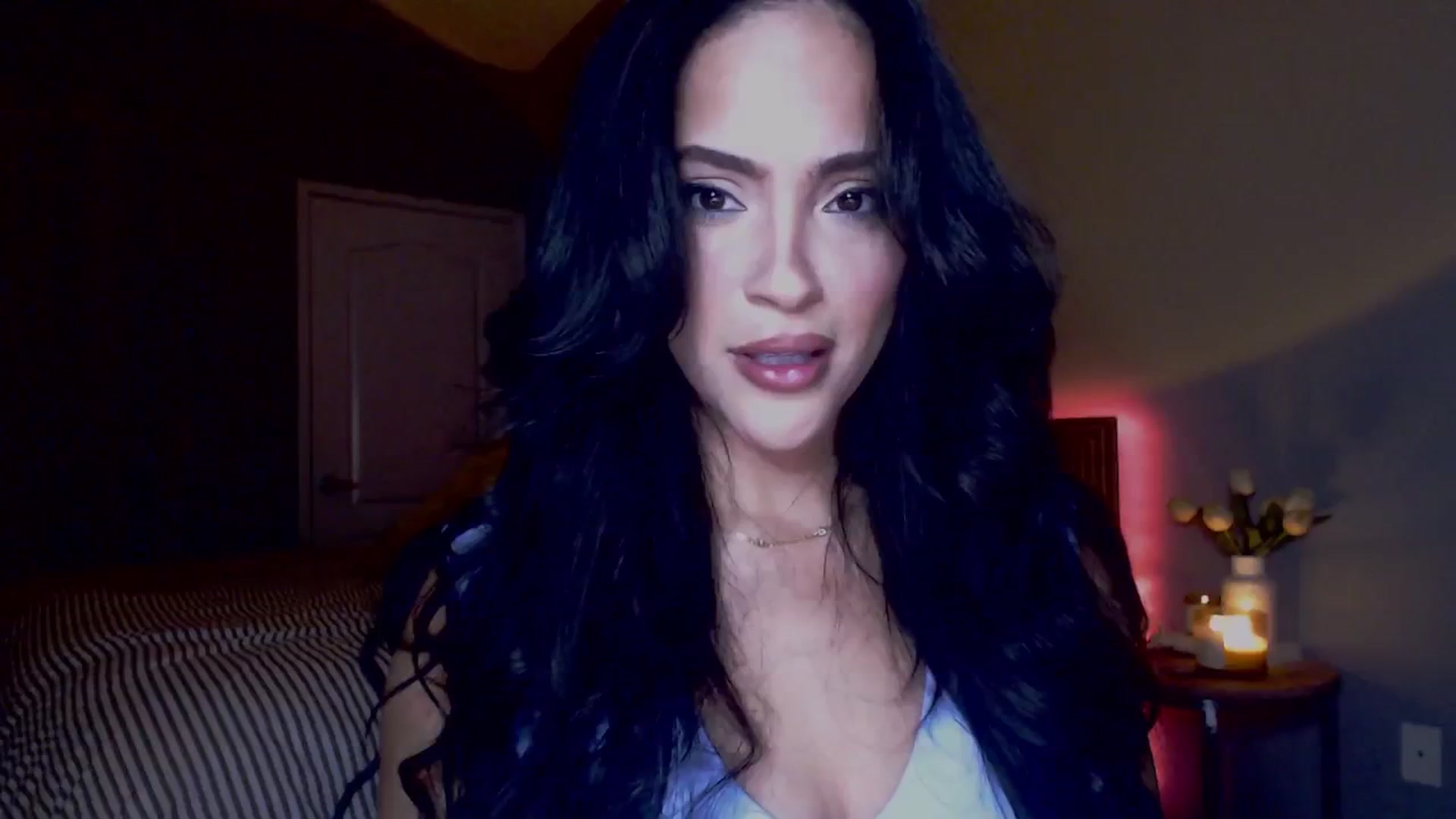 Gallery image thumbnail from justagirl_'s myfreecams stream on, 10/29/2024, 03:12 image 1 of 20