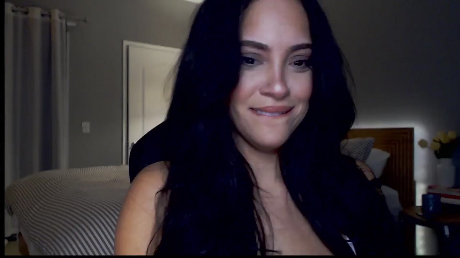 Gallery image thumbnail from justagirl_'s myfreecams stream on, 12/03/2024, 08:02 image 1 of 20