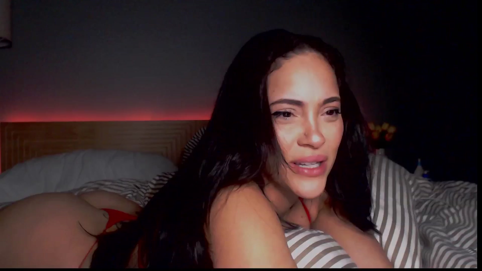 Gallery image thumbnail from justagirl_'s myfreecams stream on, 12/20/2024, 06:57 image 16 of 20