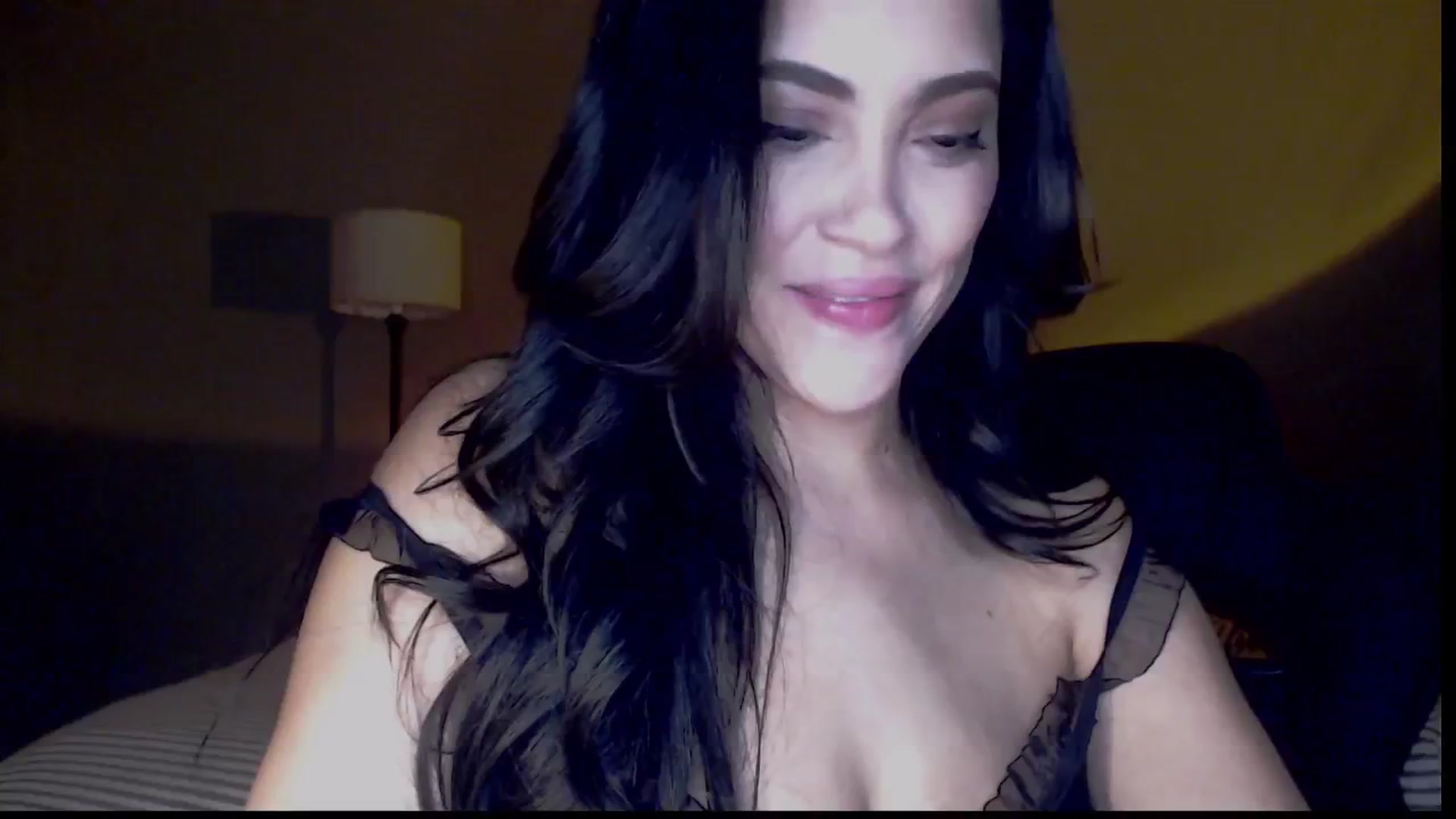 Gallery image thumbnail from justagirl_'s myfreecams stream on, 01/08/2025, 05:33 image 5 of 20