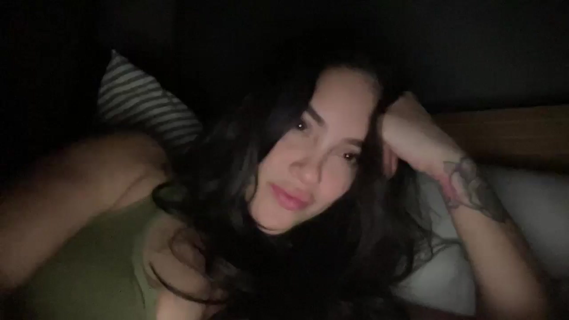 Gallery image thumbnail from justagirl_'s myfreecams stream on, 01/13/2025, 09:05 image 6 of 20