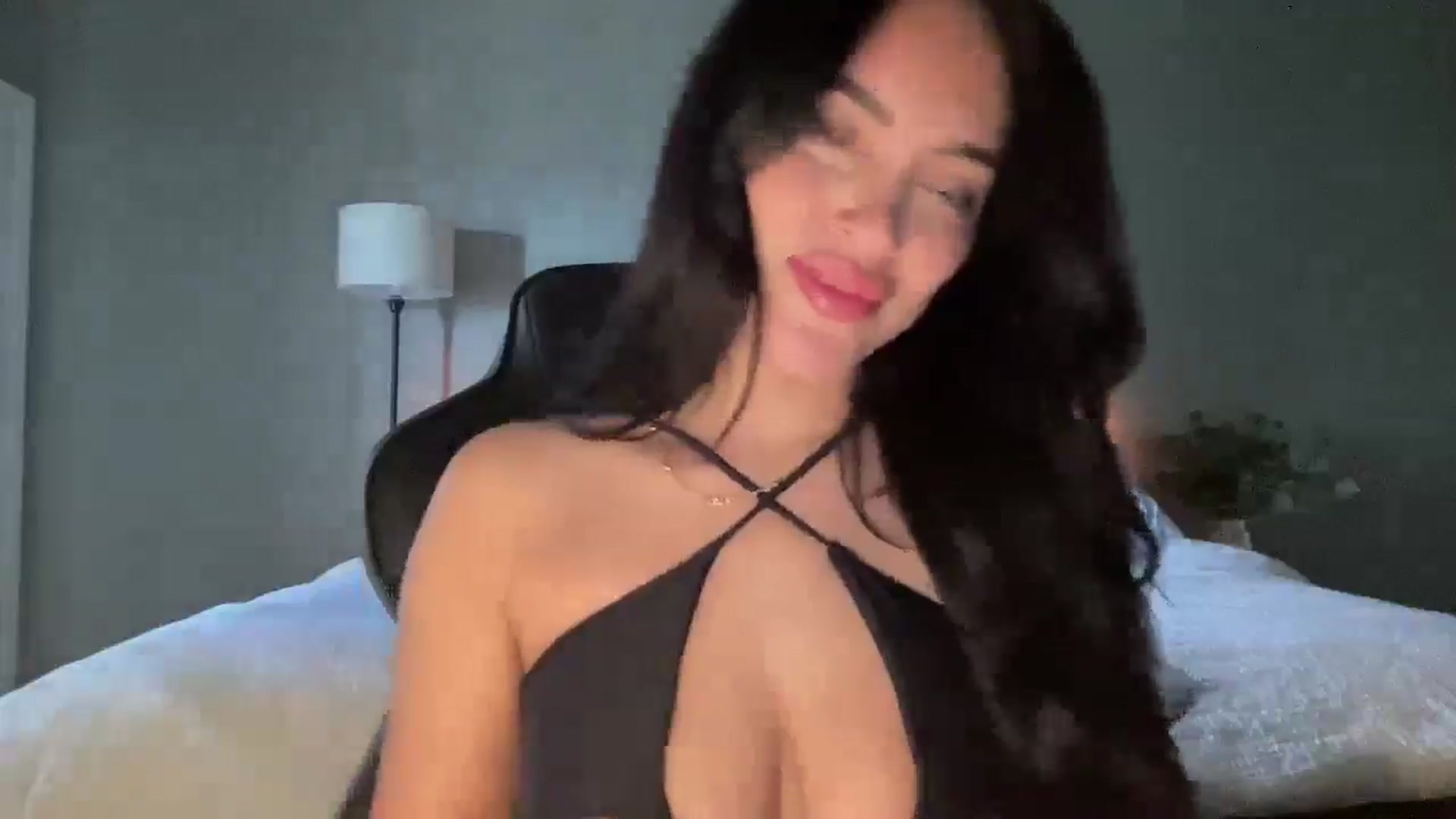 Gallery image thumbnail from justagirl_'s myfreecams stream on, 01/30/2025, 20:17 image 8 of 20