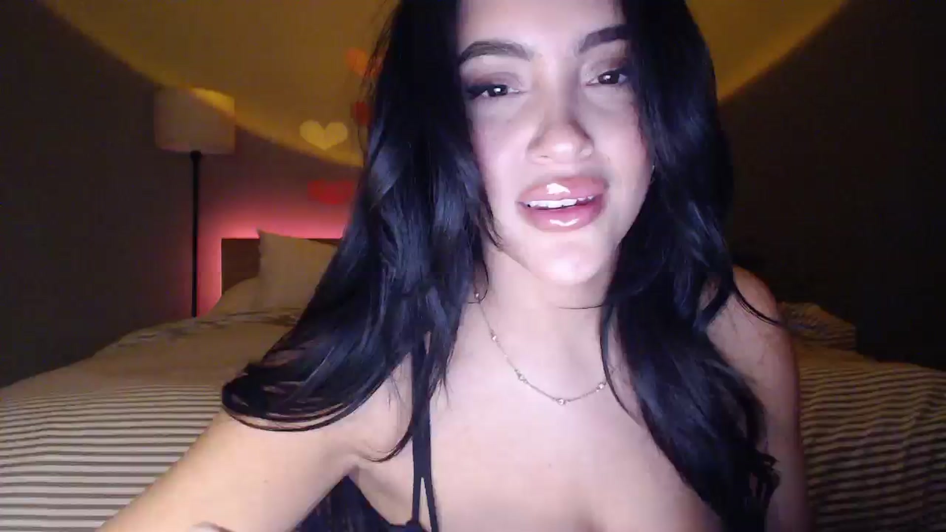 Gallery image thumbnail from justagirl_'s myfreecams stream on, 02/06/2025, 03:04 image 1 of 20