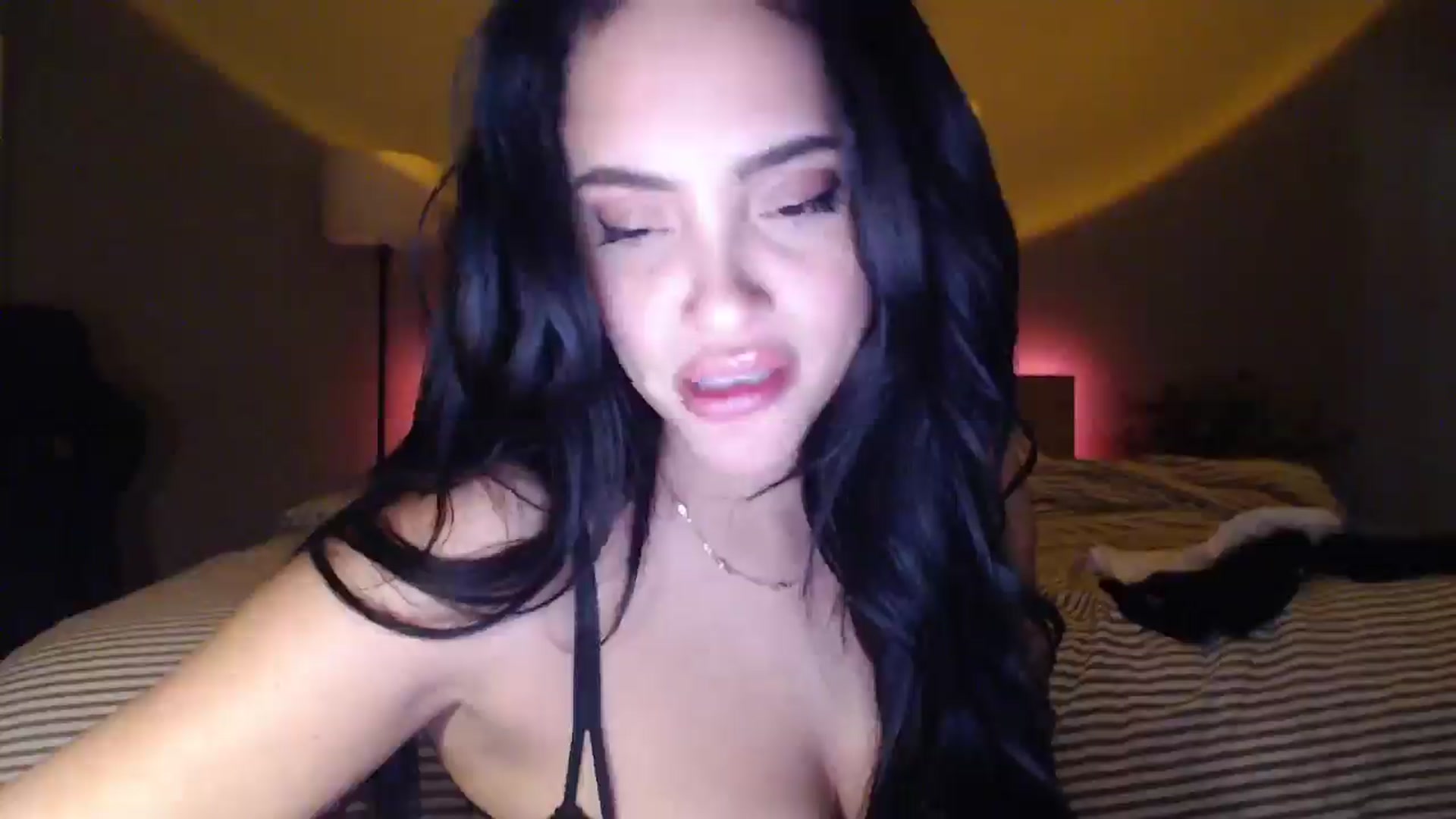 Gallery image thumbnail from justagirl_'s myfreecams stream on, 02/06/2025, 06:07 image 7 of 20