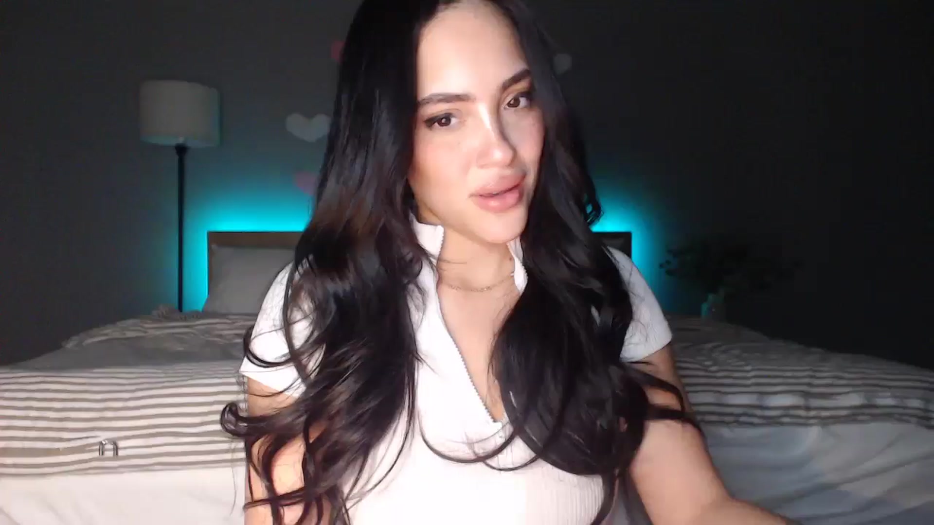 Gallery image thumbnail from justagirl_'s myfreecams stream on, 02/11/2025, 05:19 image 15 of 20