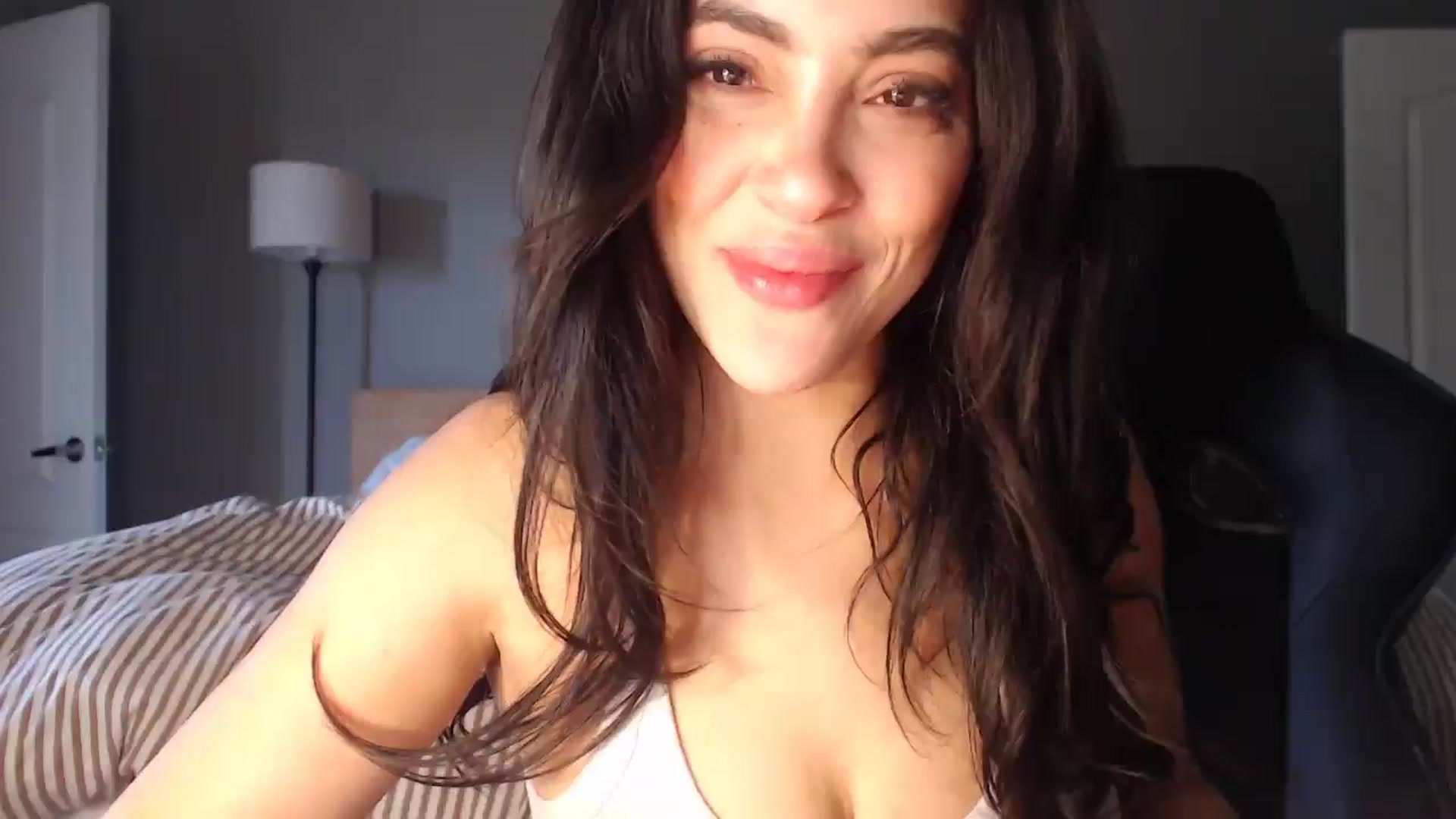 Gallery image thumbnail from justagirl_'s myfreecams stream on, 02/23/2025, 20:11 image 12 of 20