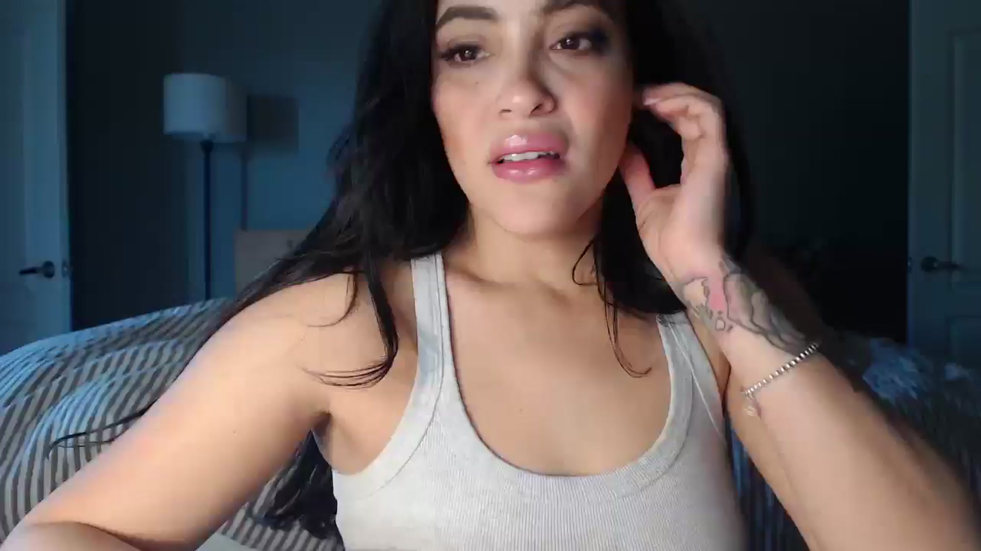 Gallery image thumbnail from justagirl_'s myfreecams stream on, 02/23/2025, 20:11 image 15 of 20