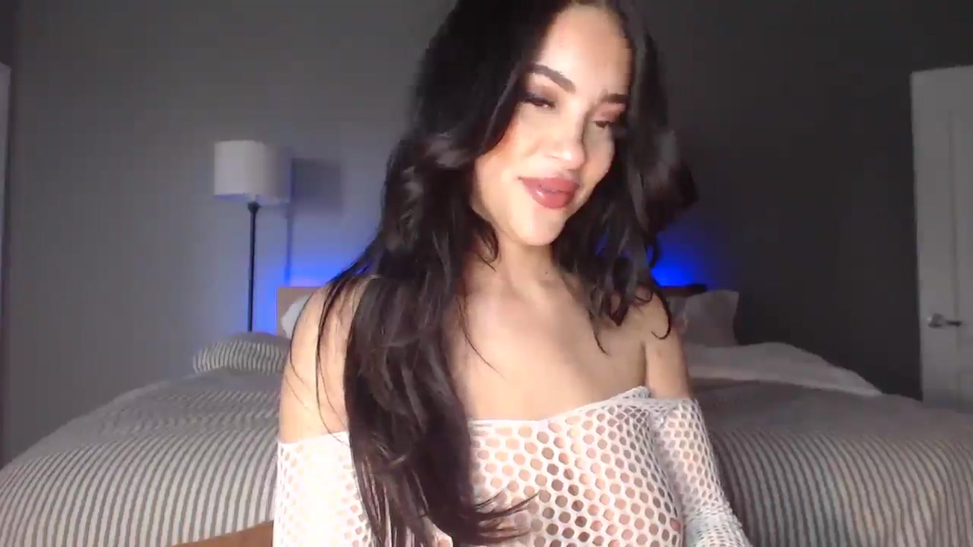 Gallery image thumbnail from justagirl_'s myfreecams stream on, 03/07/2025, 15:43 image 9 of 20